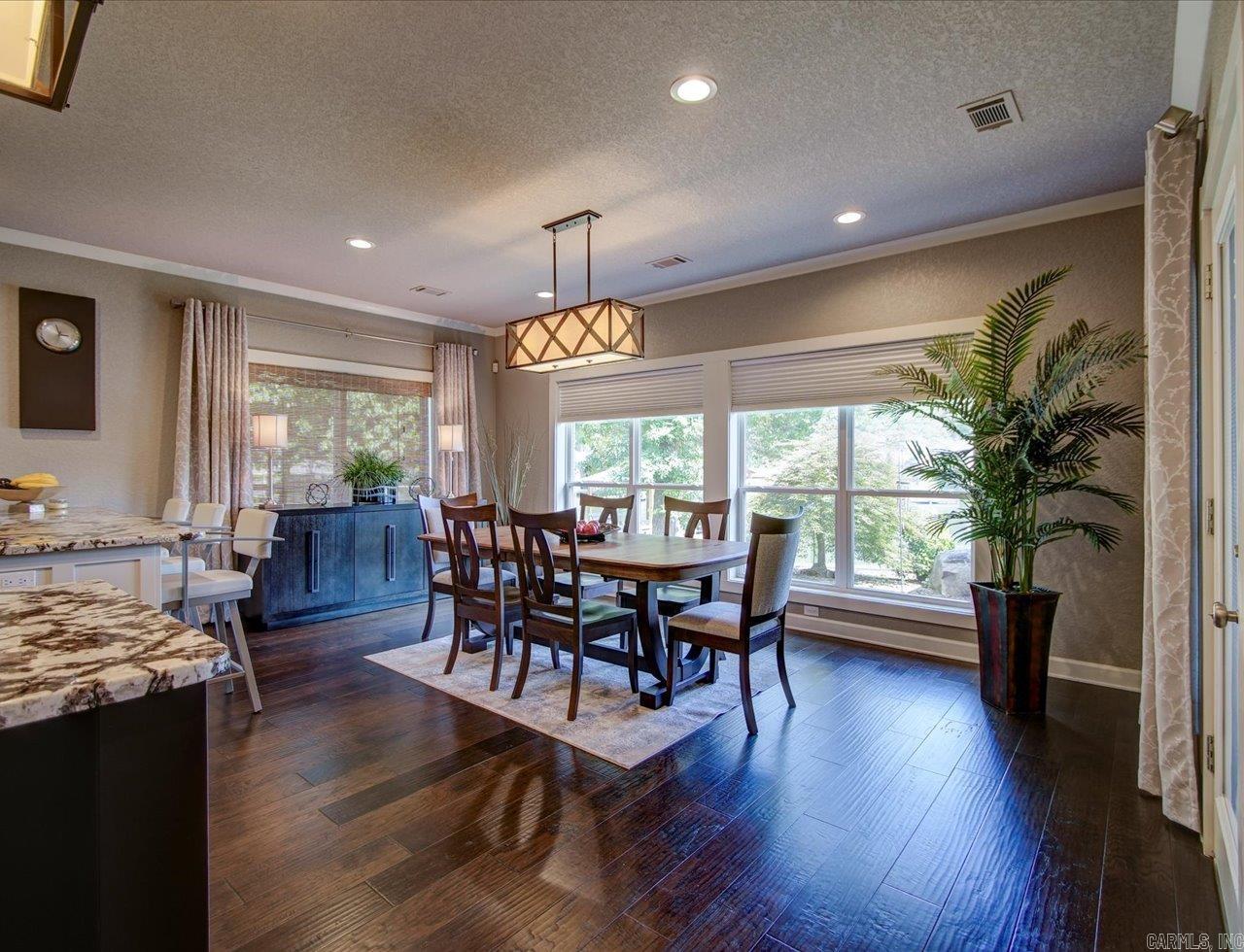 TWIN POINTS - Residential