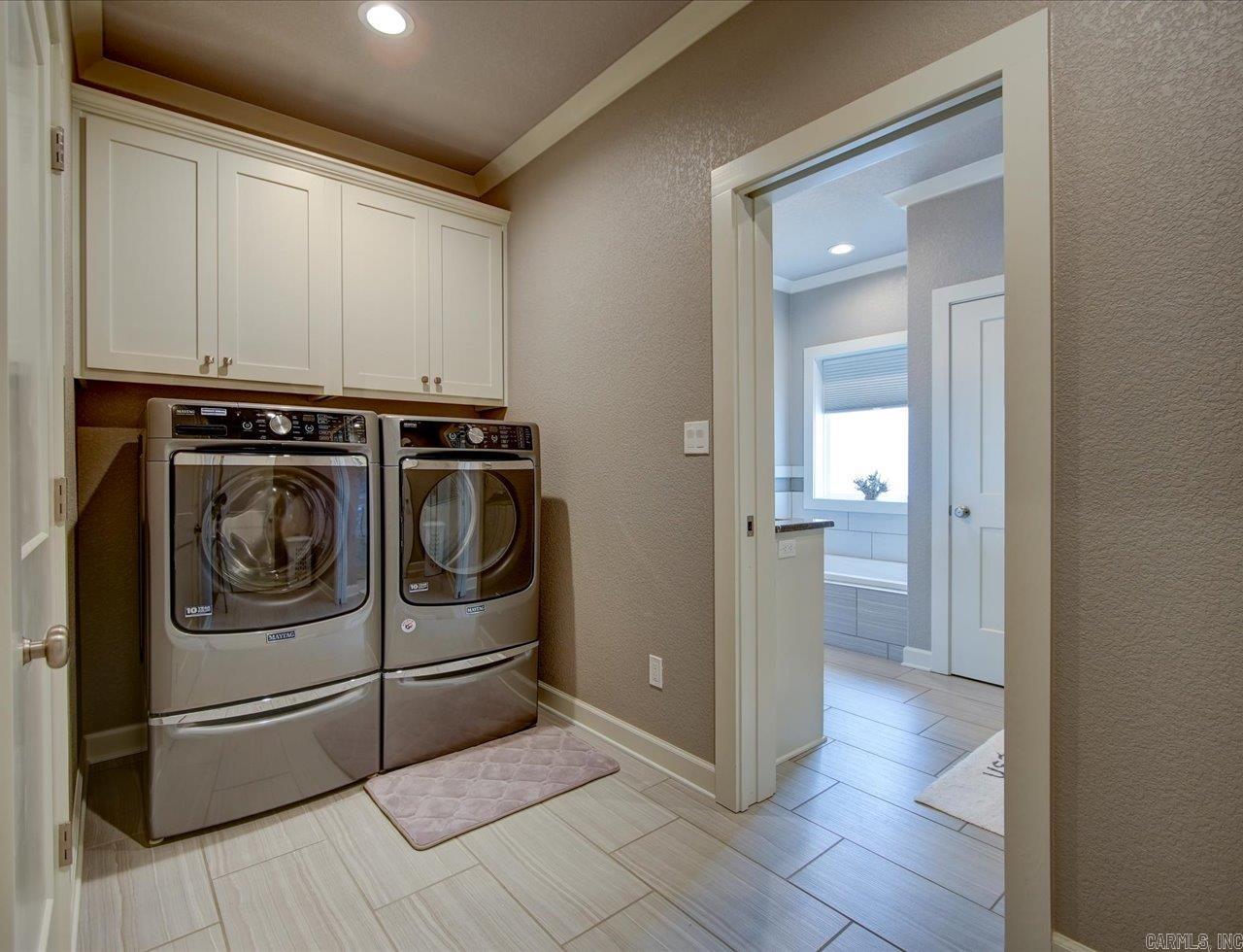 TWIN POINTS - Residential