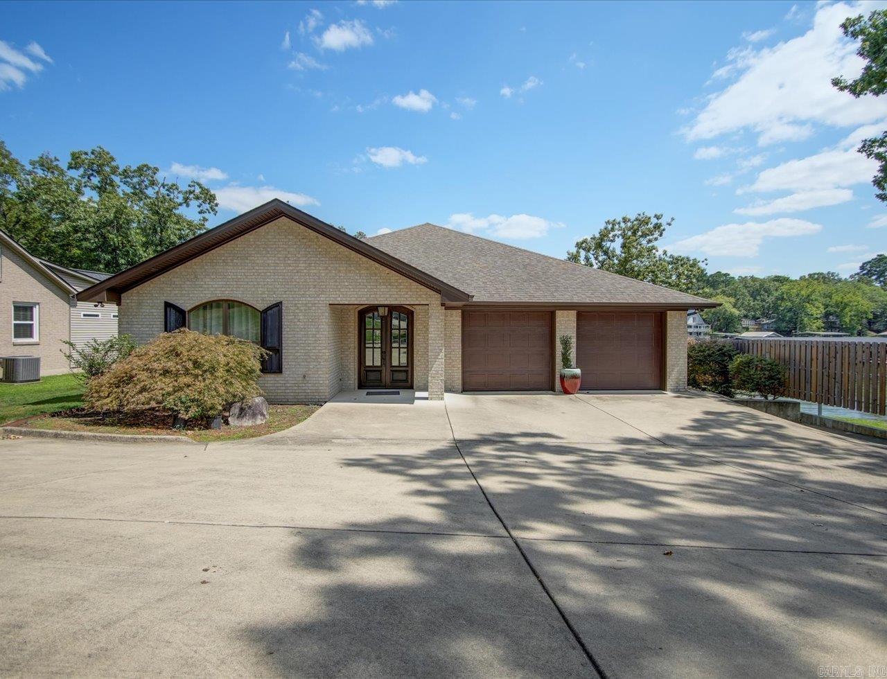 TWIN POINTS - Residential