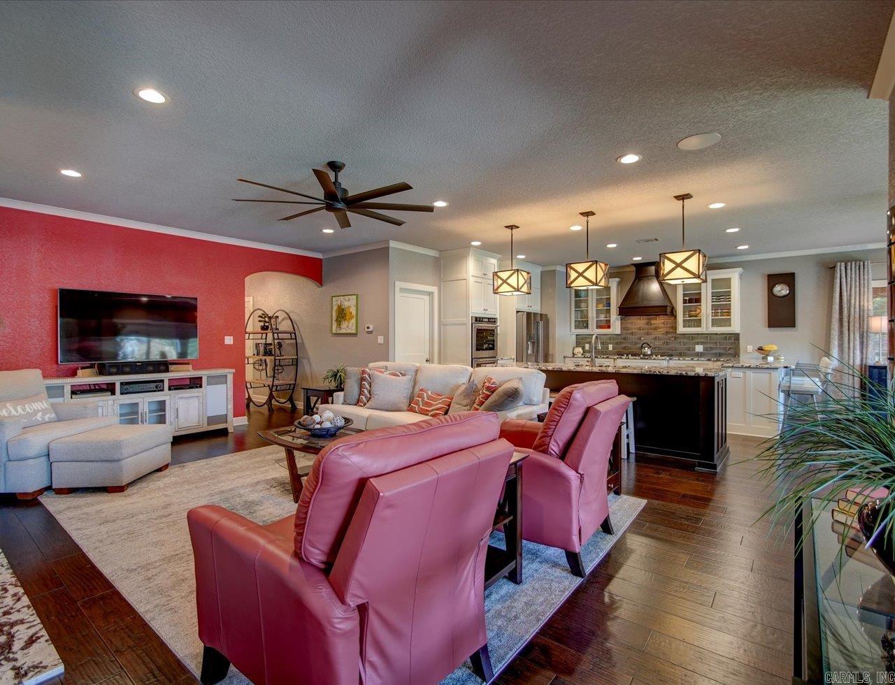 TWIN POINTS - Residential