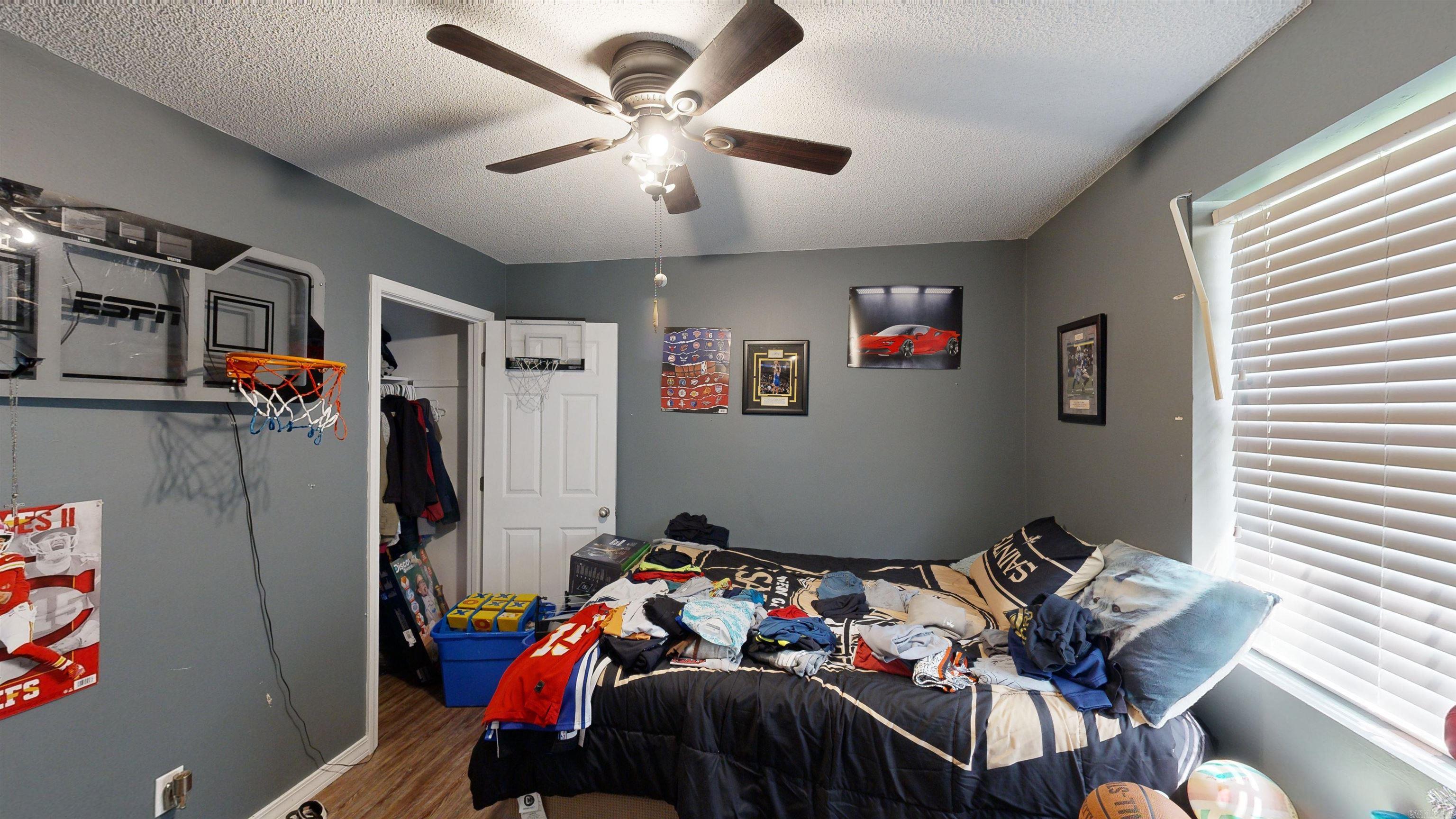 PLEASANT VALLEY - Residential