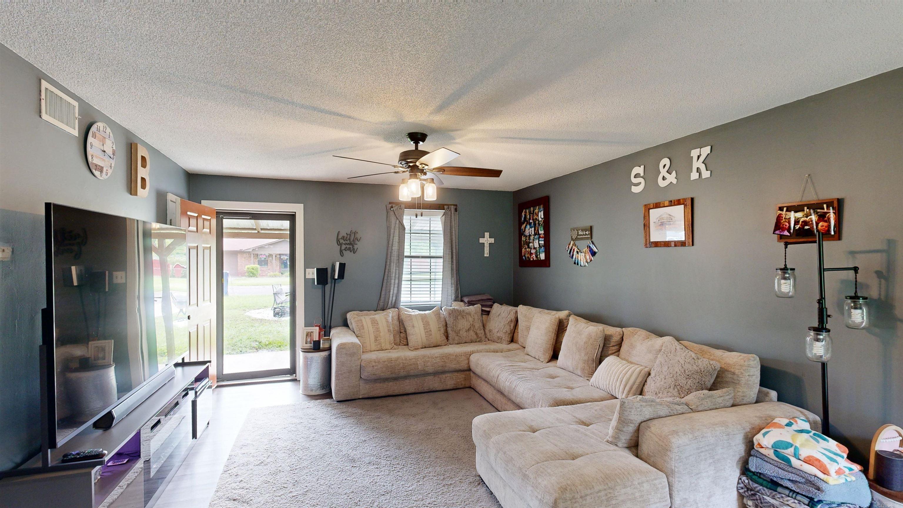 PLEASANT VALLEY - Residential