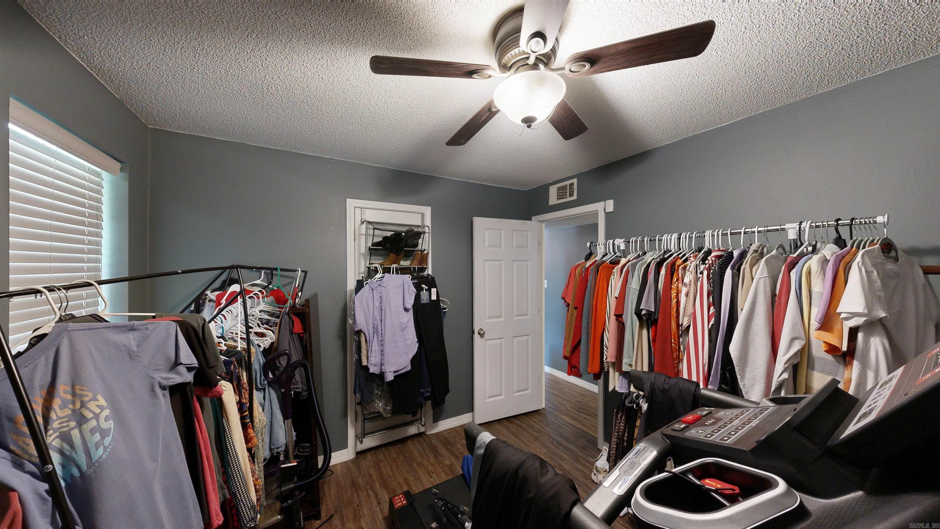 PLEASANT VALLEY - Residential