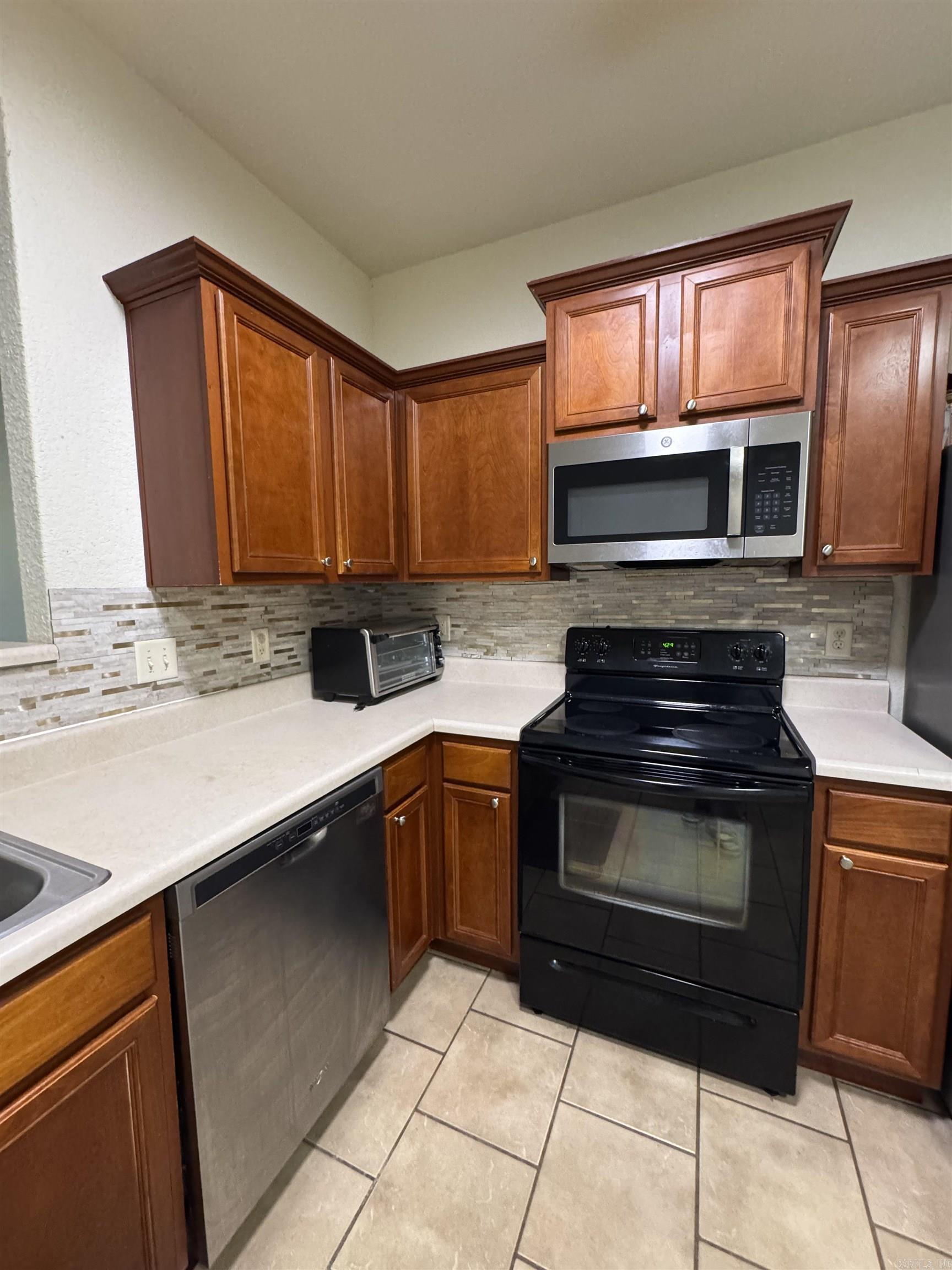 FAULKNER CROSSING - Residential