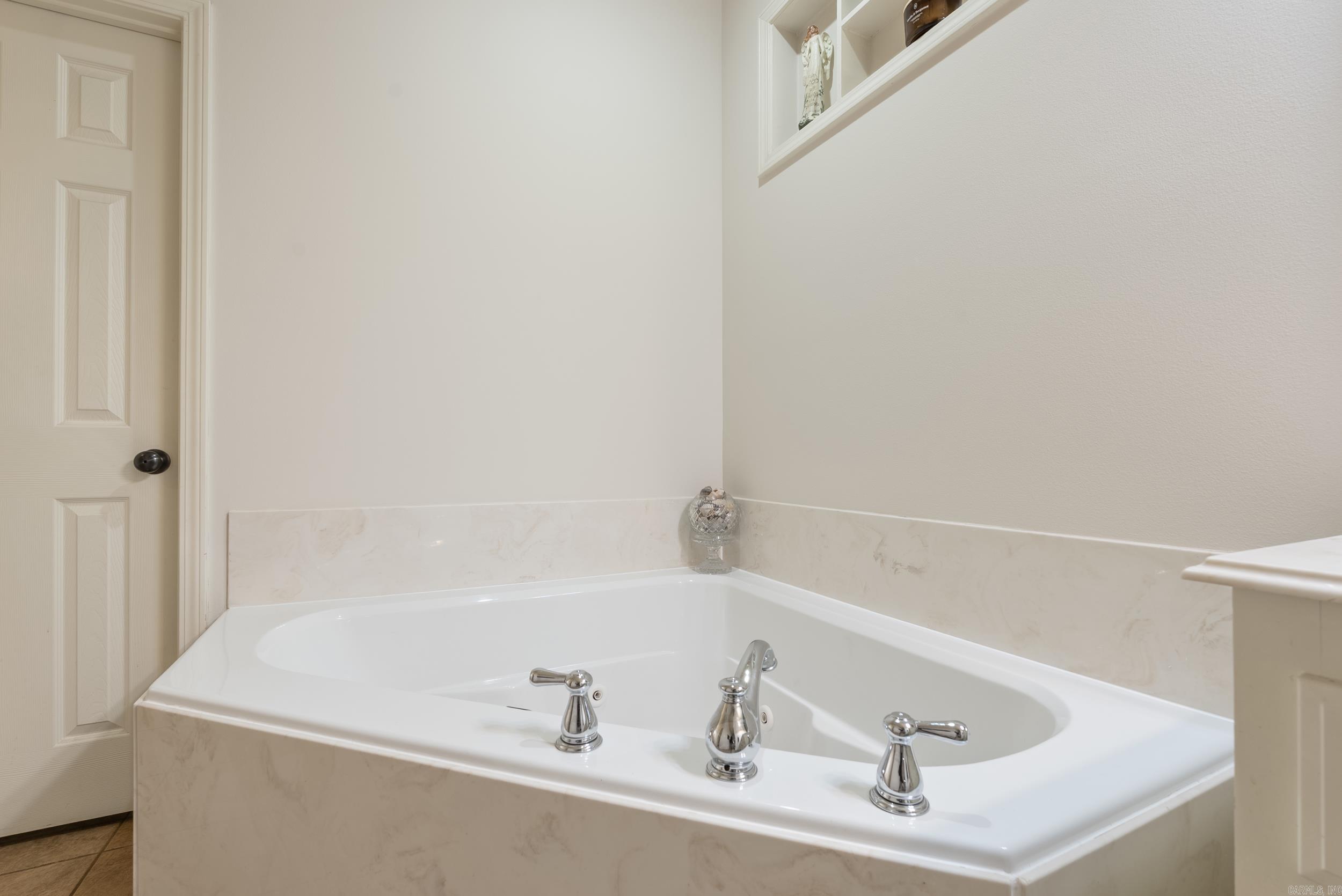 HURRICANE LAKE VILLA ESTATES - Residential