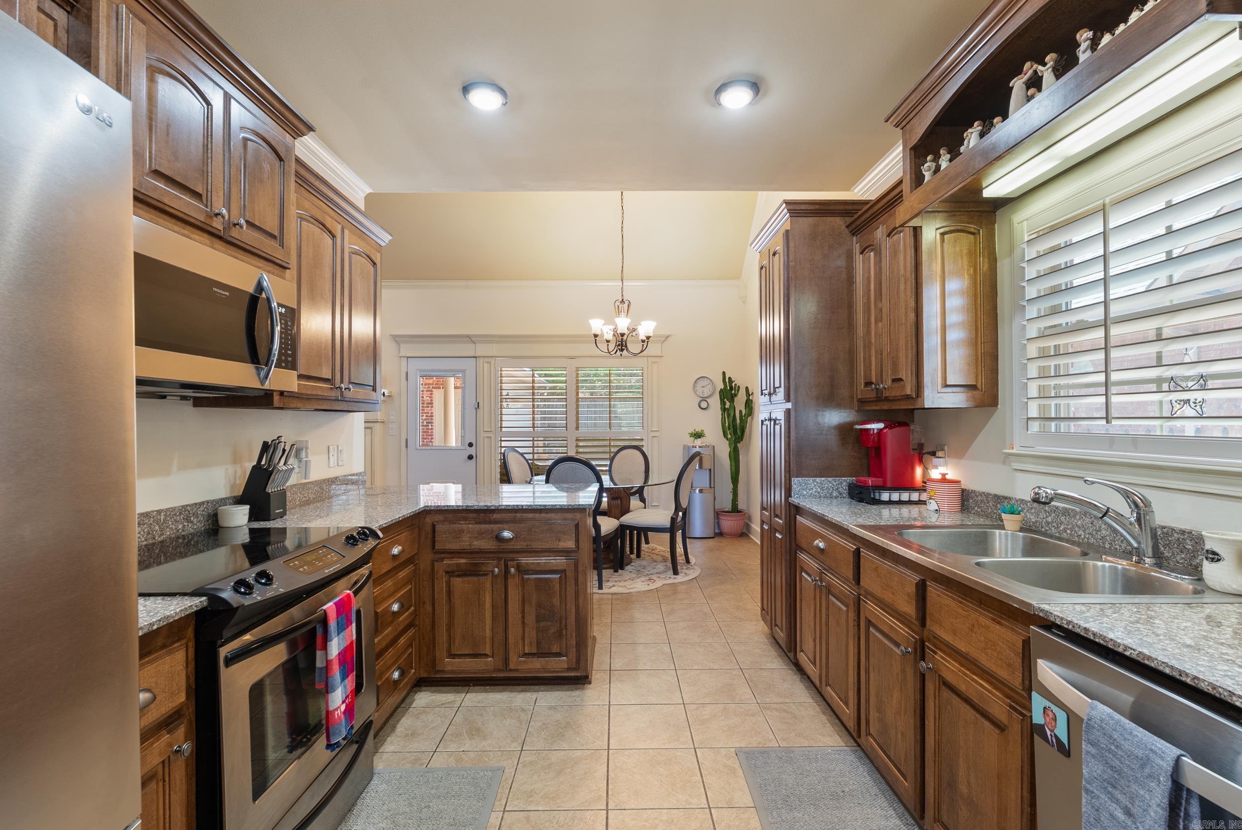 HURRICANE LAKE VILLA ESTATES - Residential