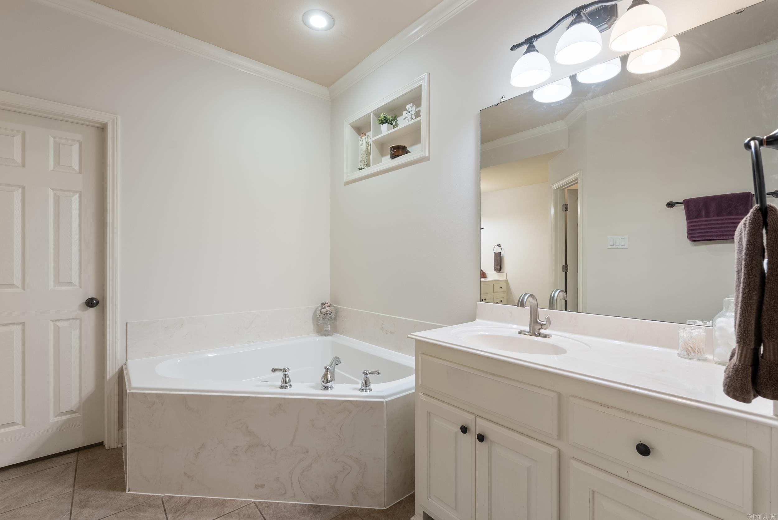 HURRICANE LAKE VILLA ESTATES - Residential