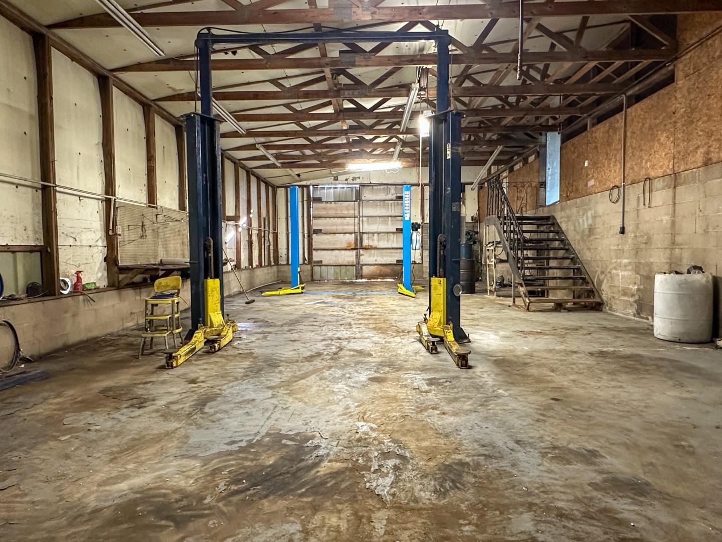 Highland Acres - Commercial Sale