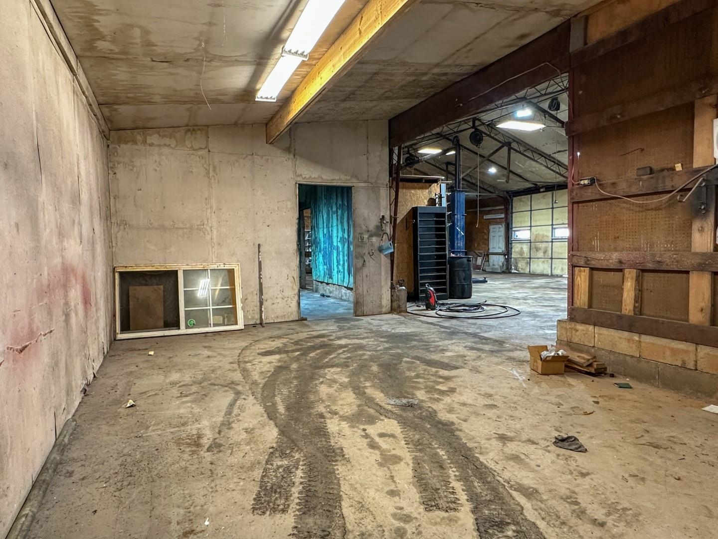 Highland Acres - Commercial Sale