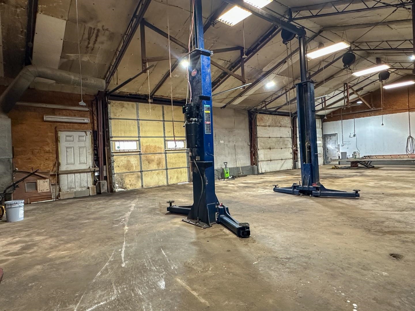 Highland Acres - Commercial Sale