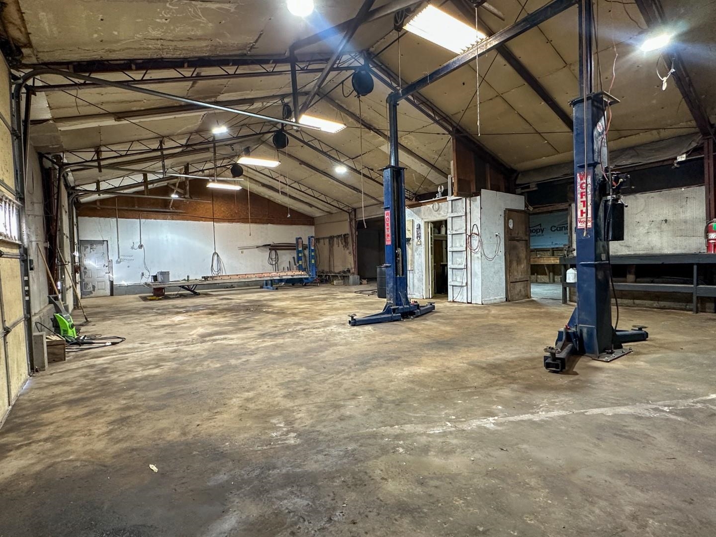 Highland Acres - Commercial Sale