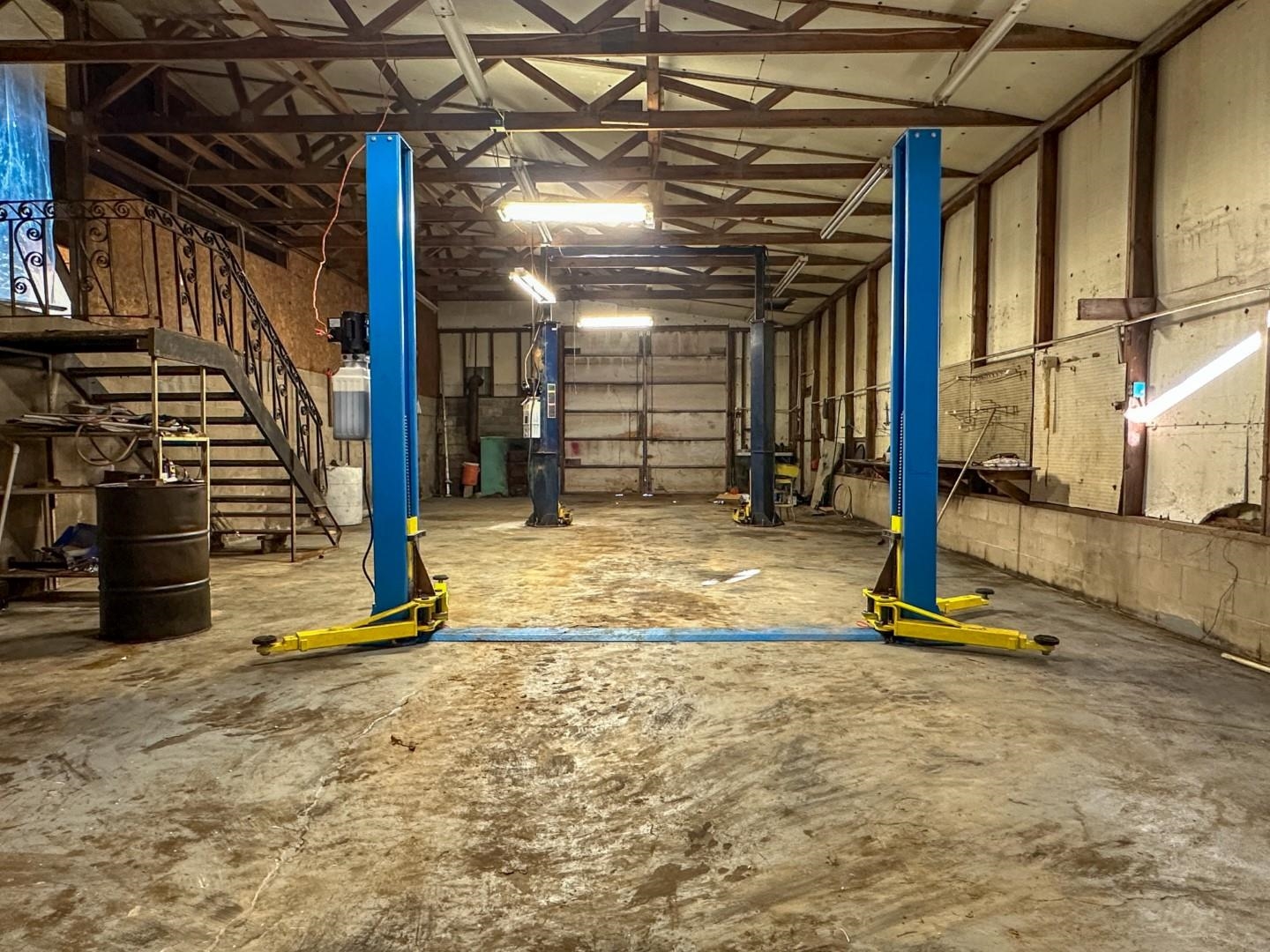 Highland Acres - Commercial Sale