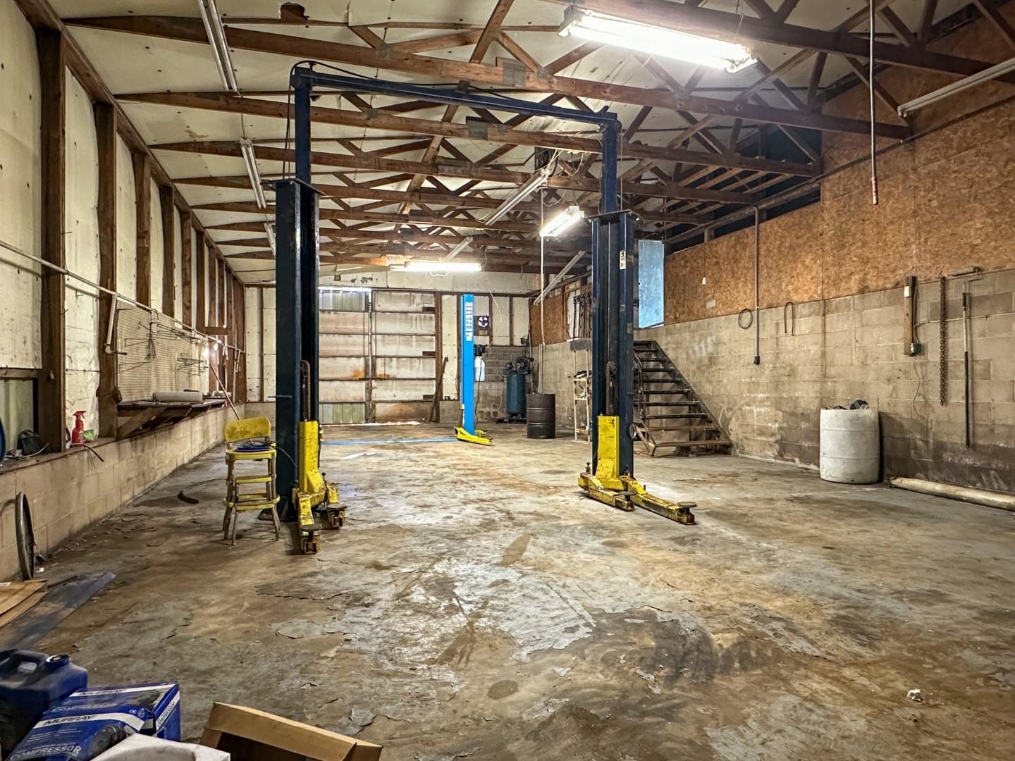 Highland Acres - Commercial Sale