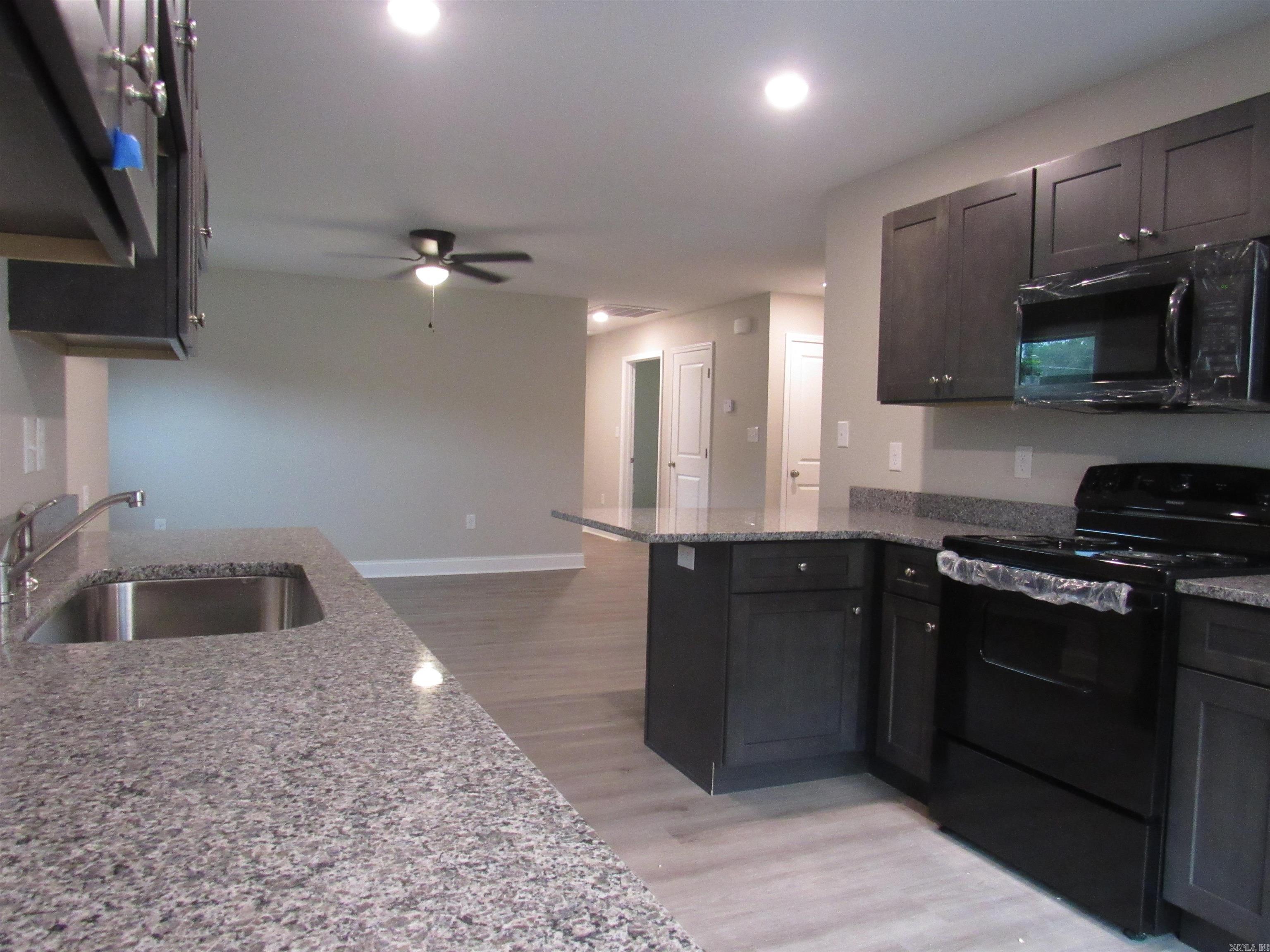 SULLY'S SUBDIVISION - Residential Lease