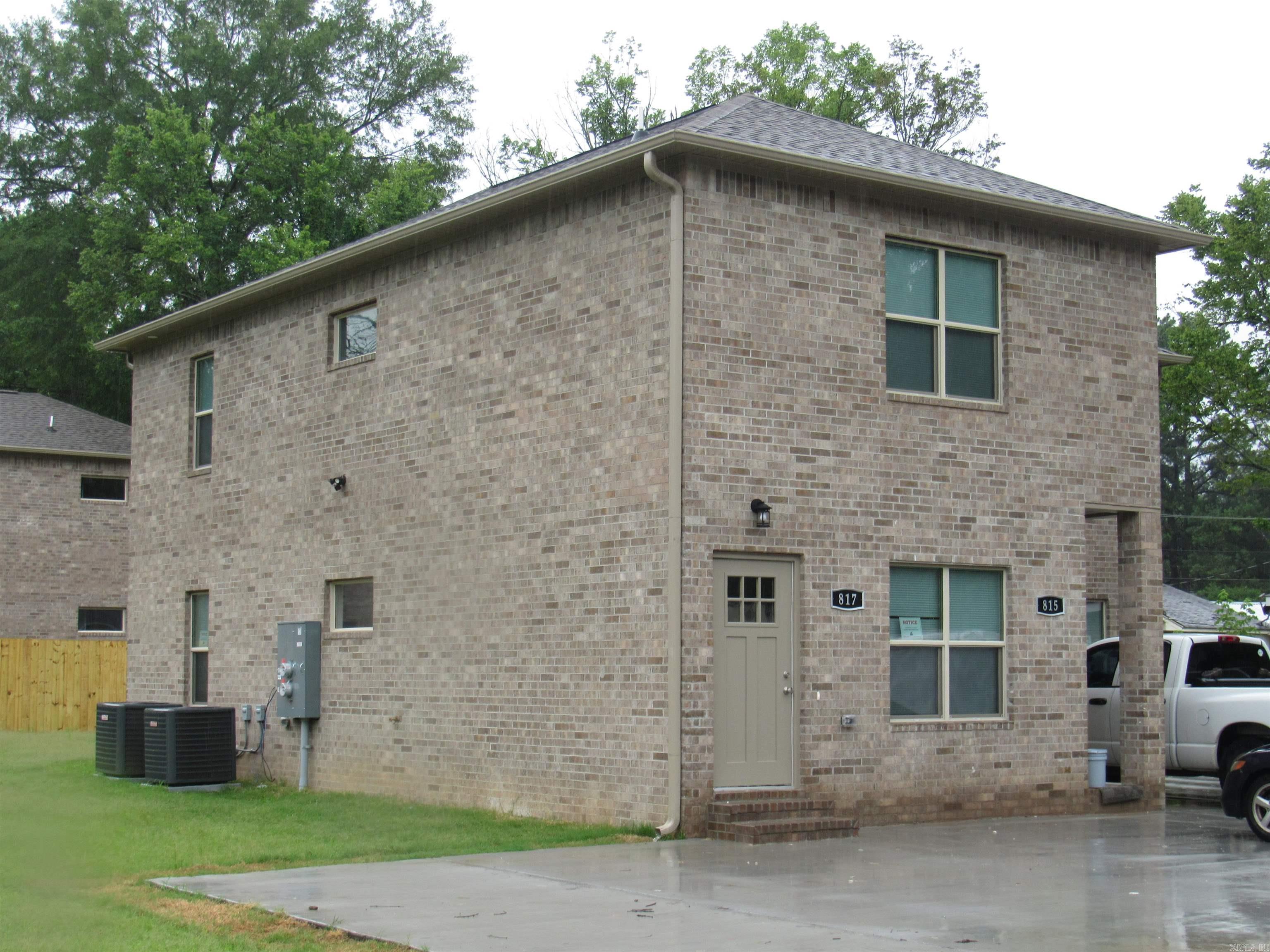 Brand New 3 Bed, 2 Bath Duplex – Available NOW! Be the first to live in this all-brick, new construction duplex! 3 bed, 2 bath unit features laminate flooring, granite countertops, spacious closets, and ample parking. Conveniently located near LRAFB (10 min), Camp Robinson (20 min), Downtown LR (15 min), and the Port (15 min). Call us today for your private tour!