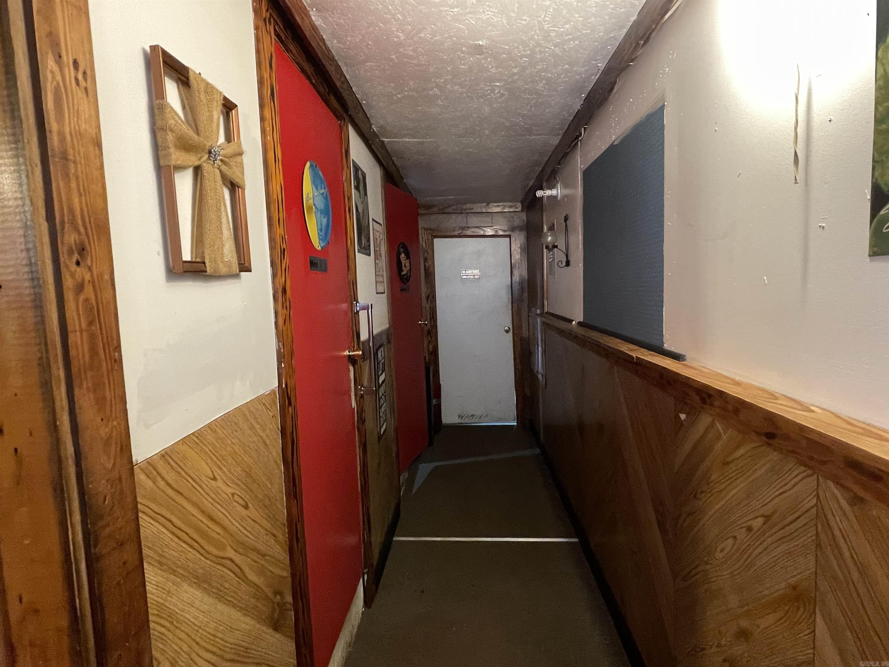 METES & BOUNDS - Commercial Sale