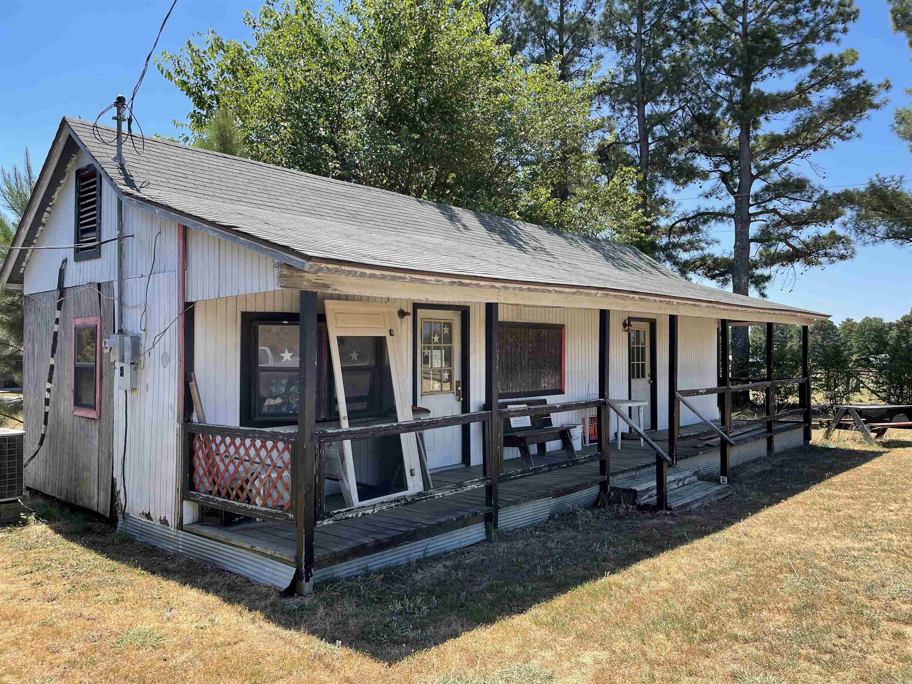 METES & BOUNDS - Commercial Sale