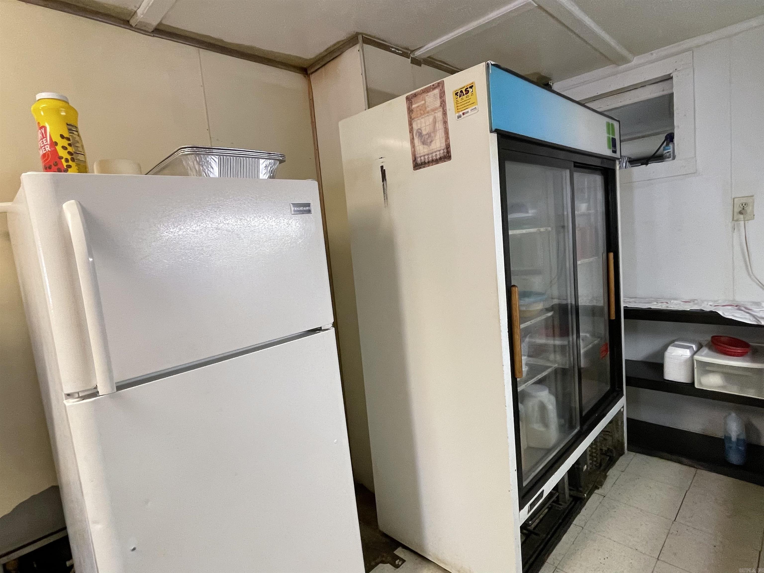 METES & BOUNDS - Commercial Sale