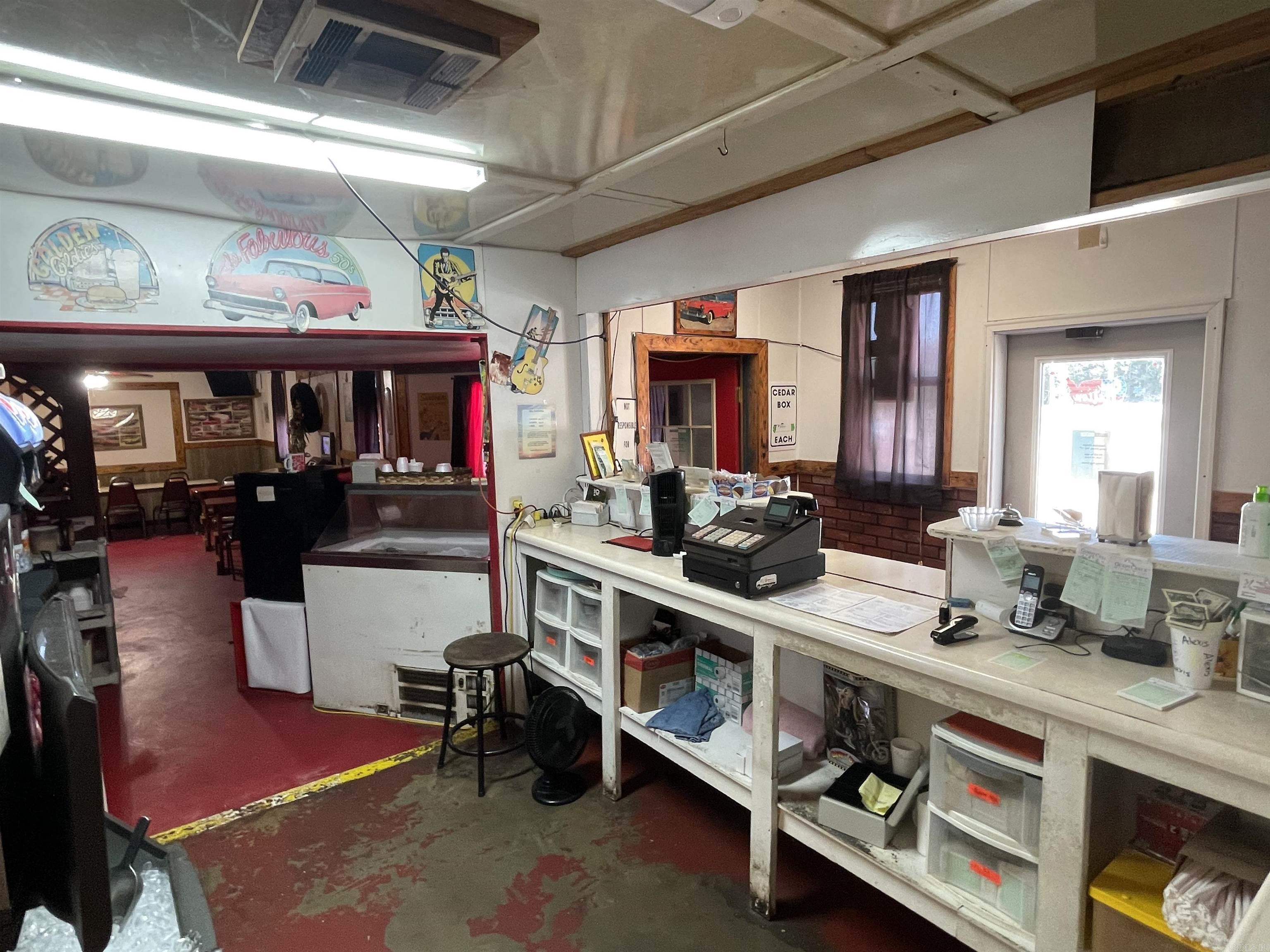 METES & BOUNDS - Commercial Sale