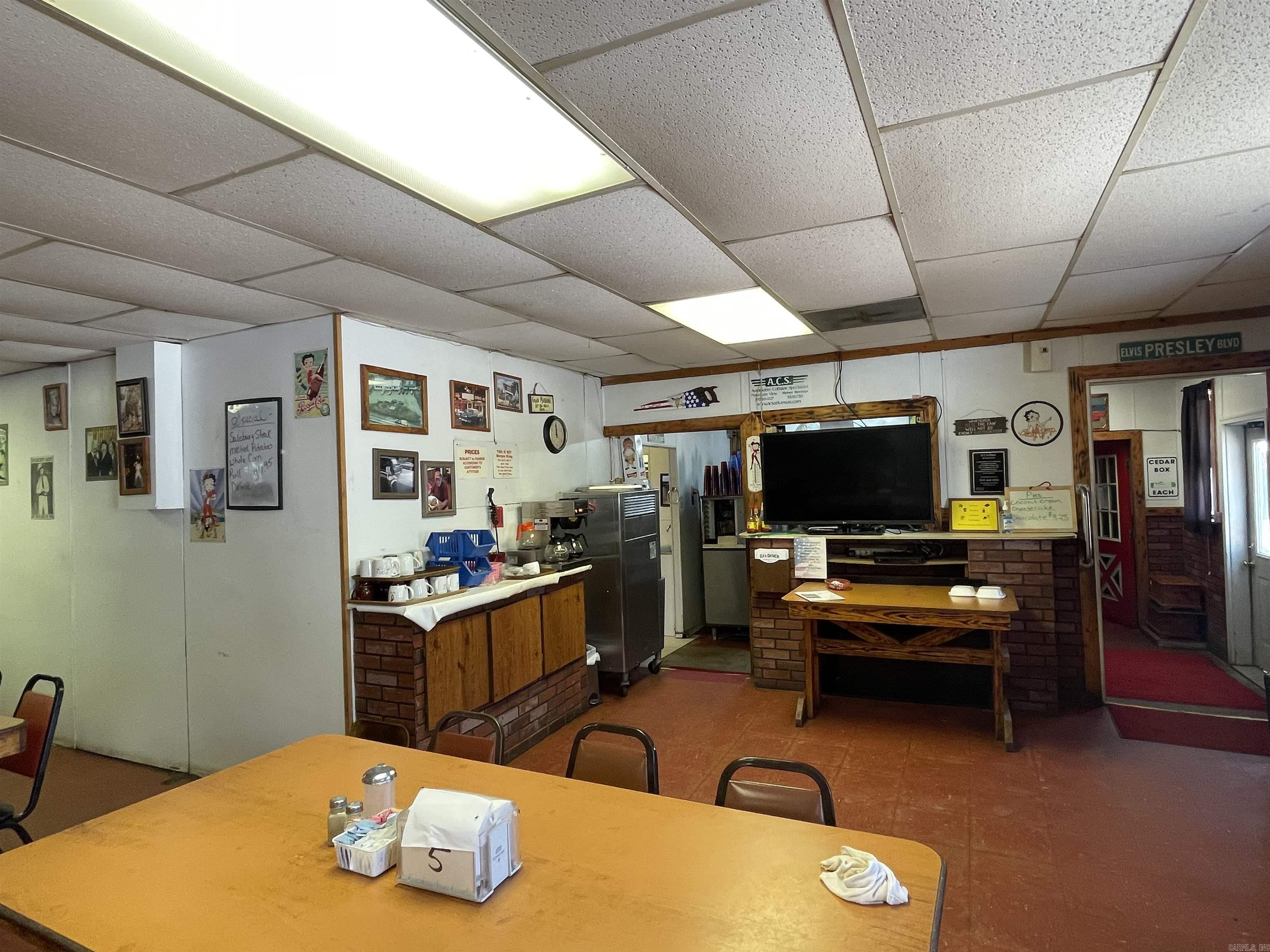 METES & BOUNDS - Commercial Sale