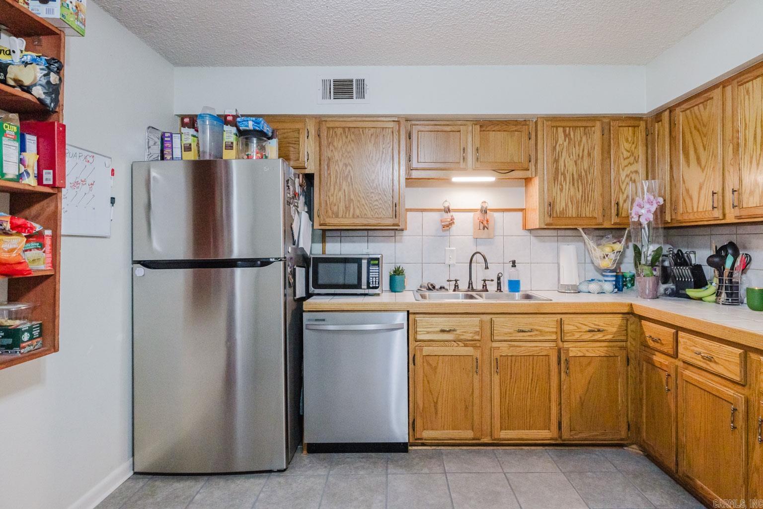 CARYWOOD - Residential