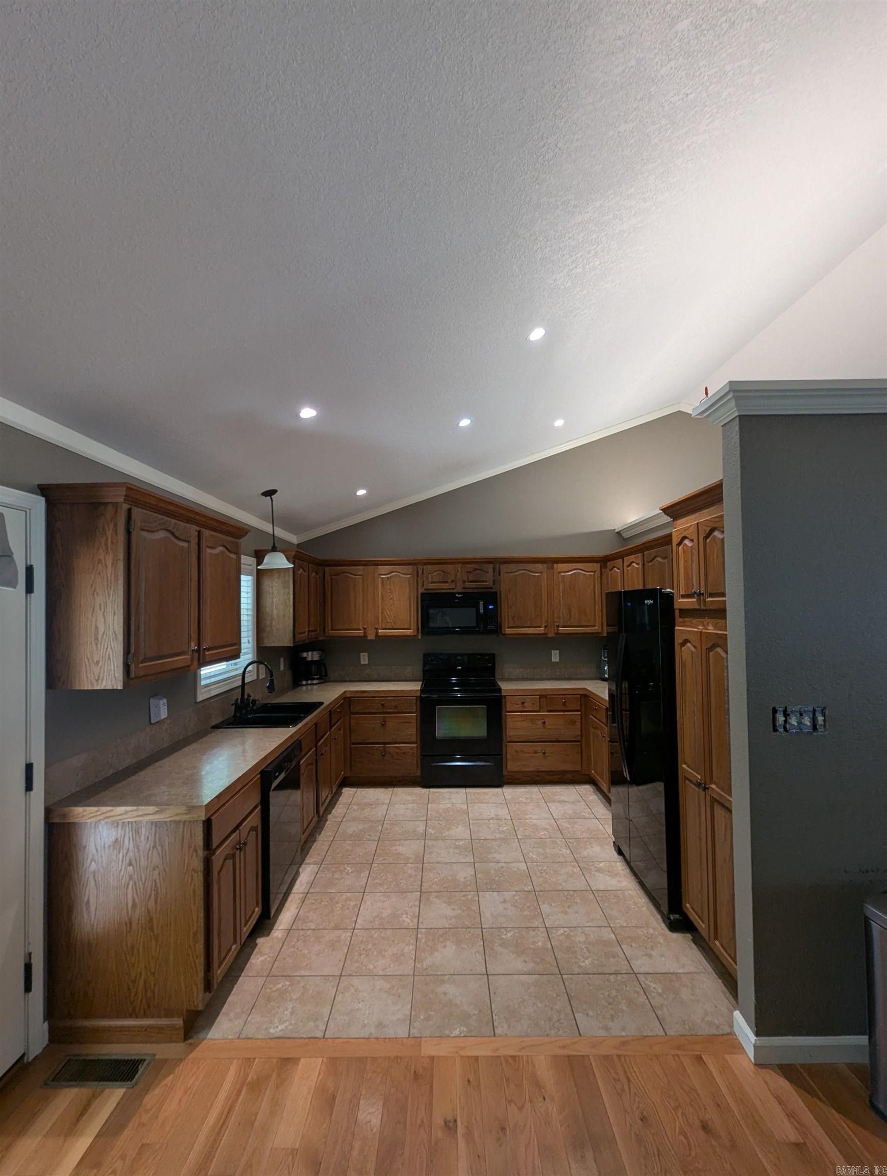 PURE COUNTY ESTATES - Residential