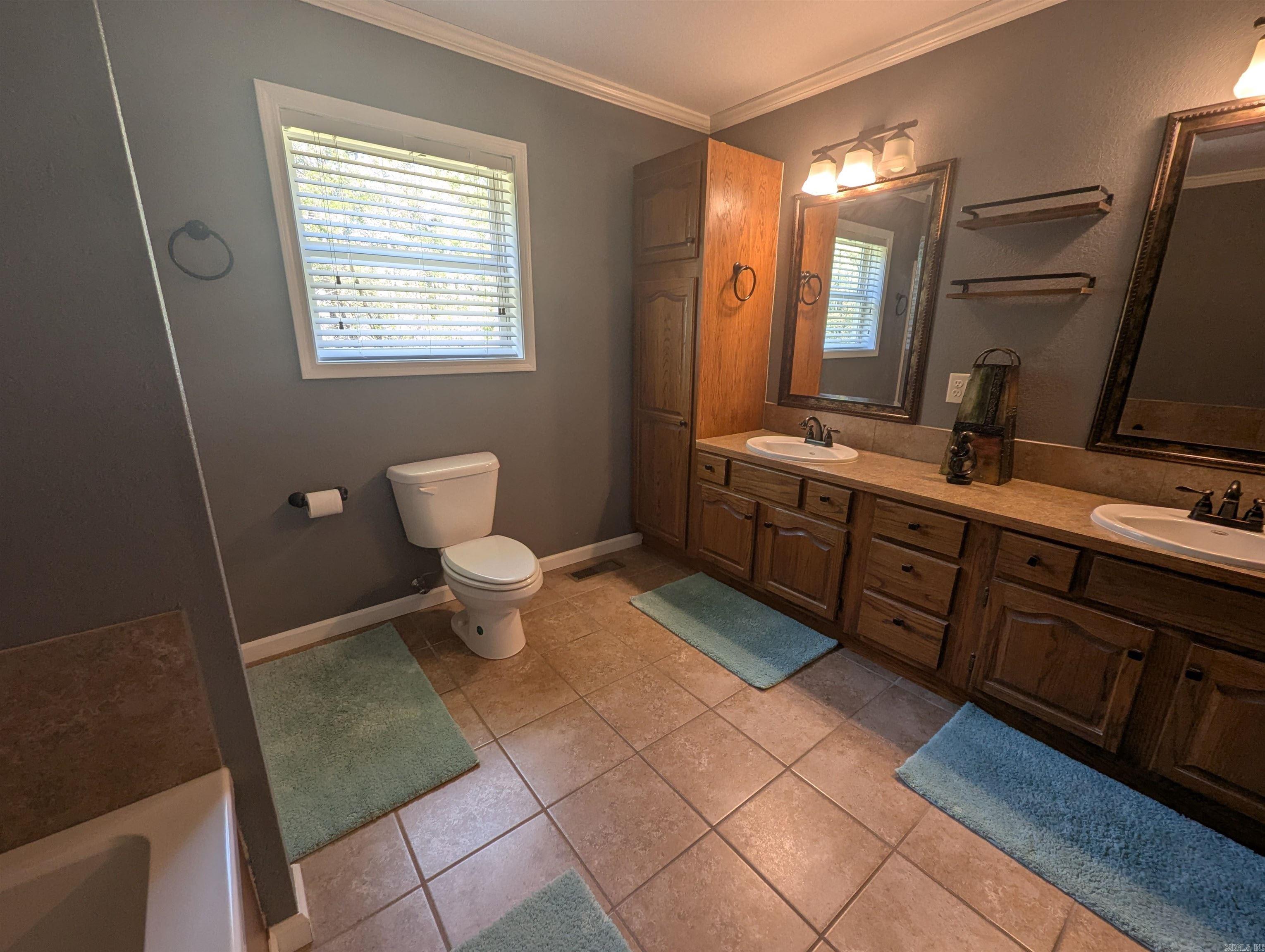 PURE COUNTY ESTATES - Residential