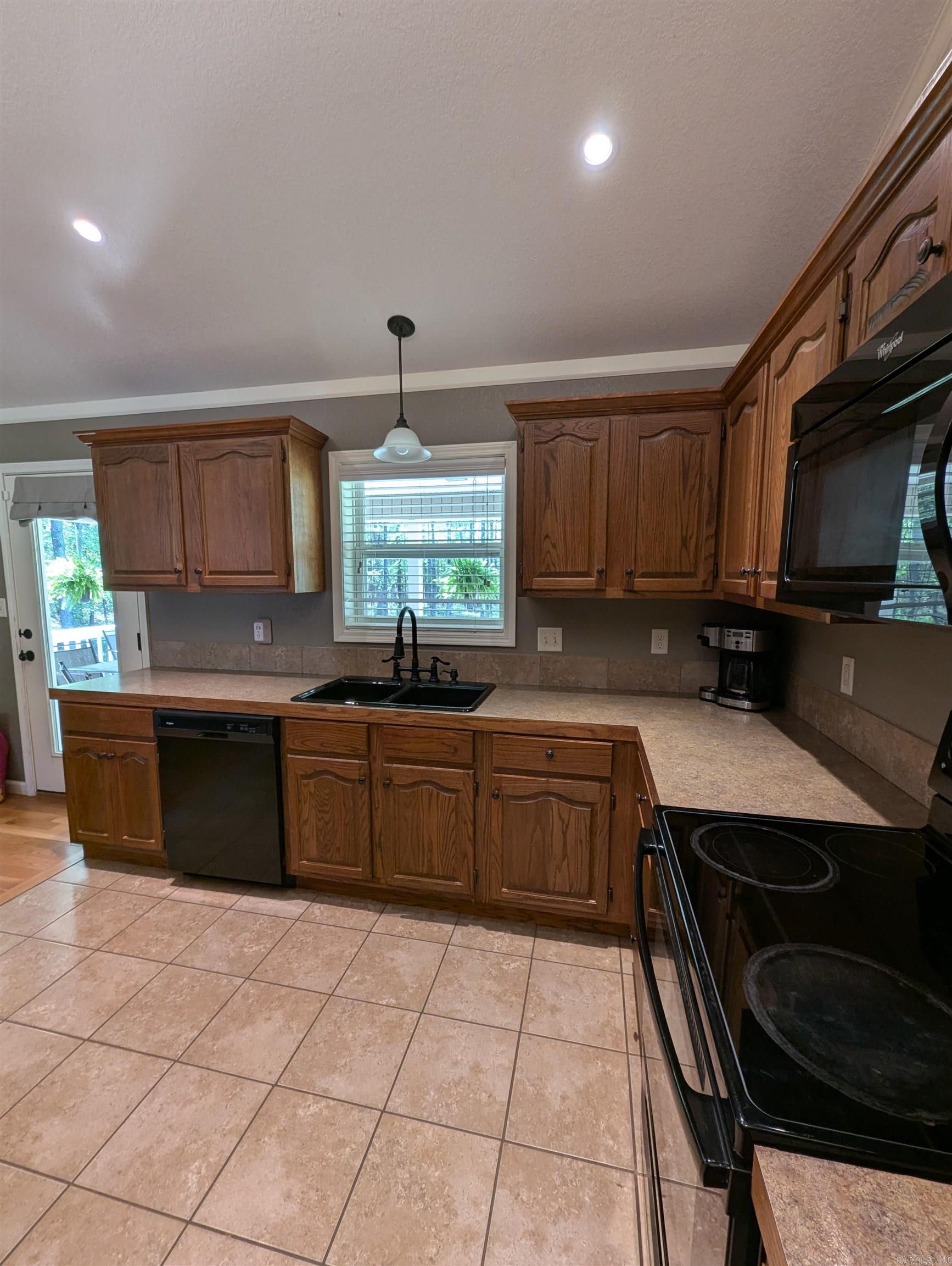 PURE COUNTY ESTATES - Residential