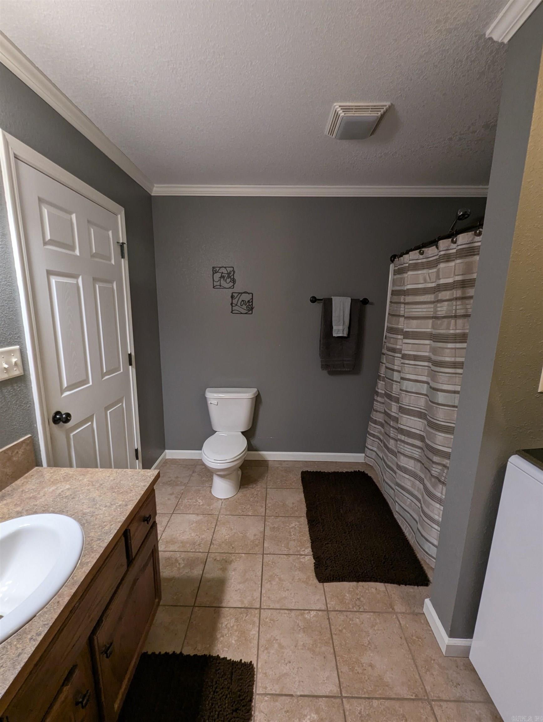 PURE COUNTY ESTATES - Residential