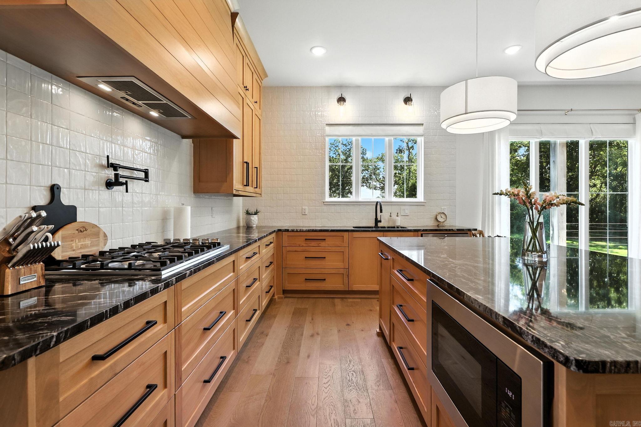 HAZEL OAK - Residential