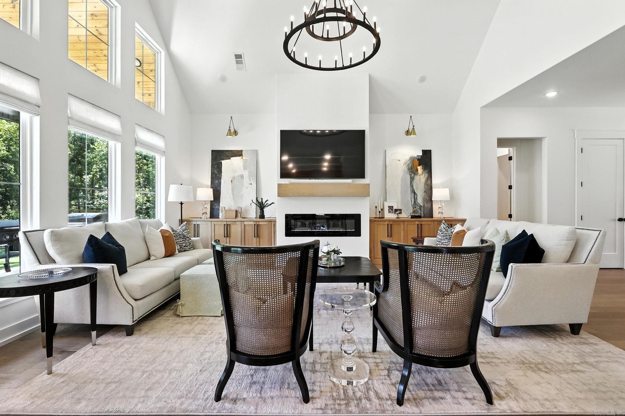 HAZEL OAK - Residential