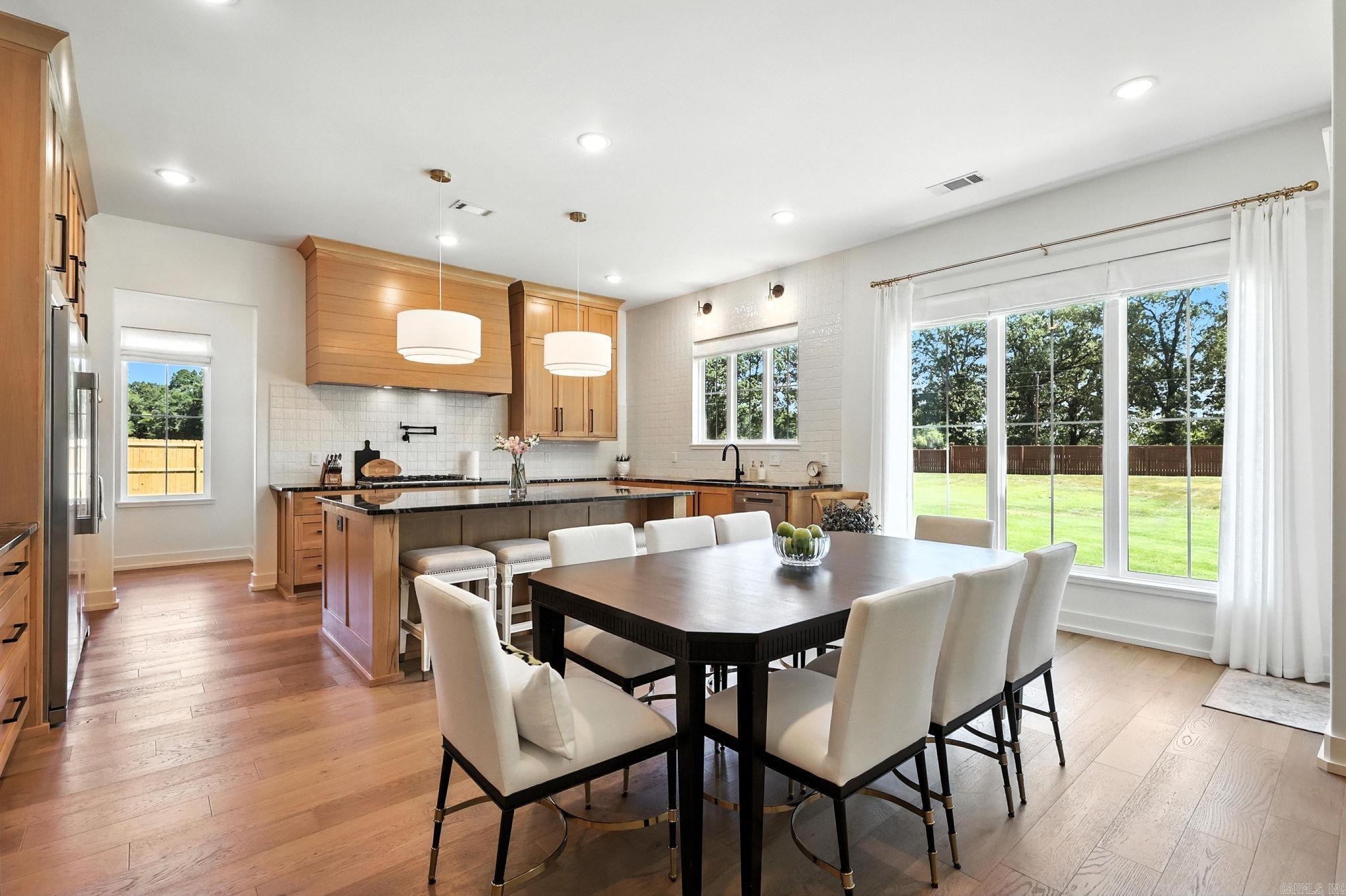 HAZEL OAK - Residential