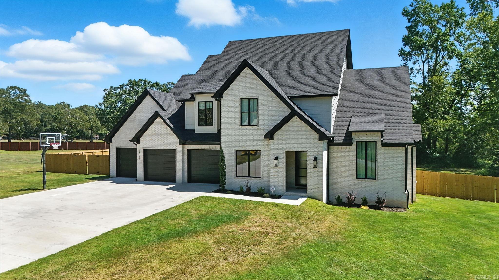 HAZEL OAK - Residential