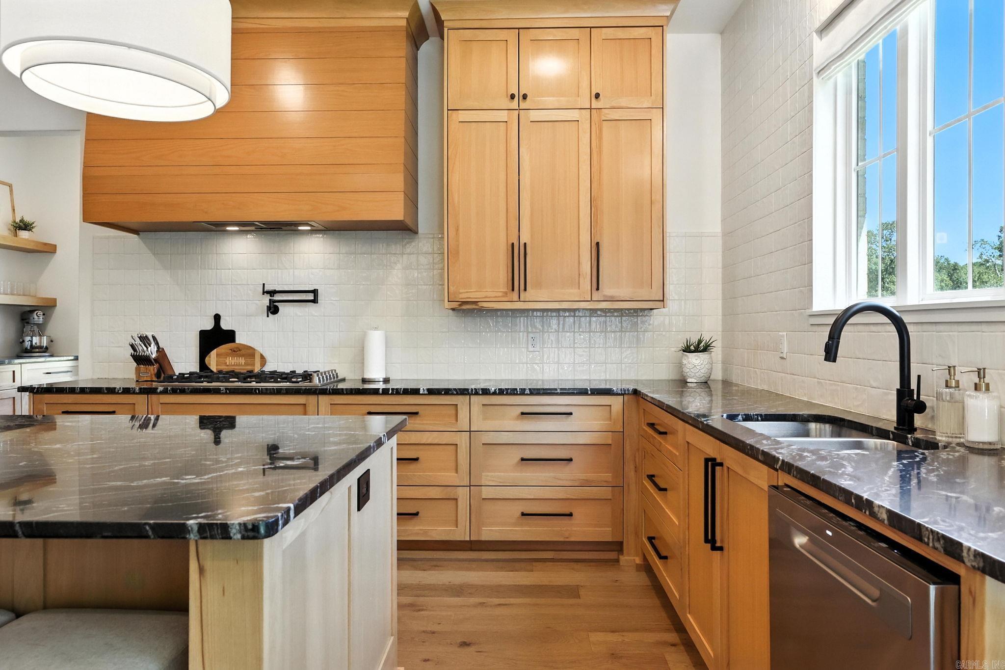 HAZEL OAK - Residential