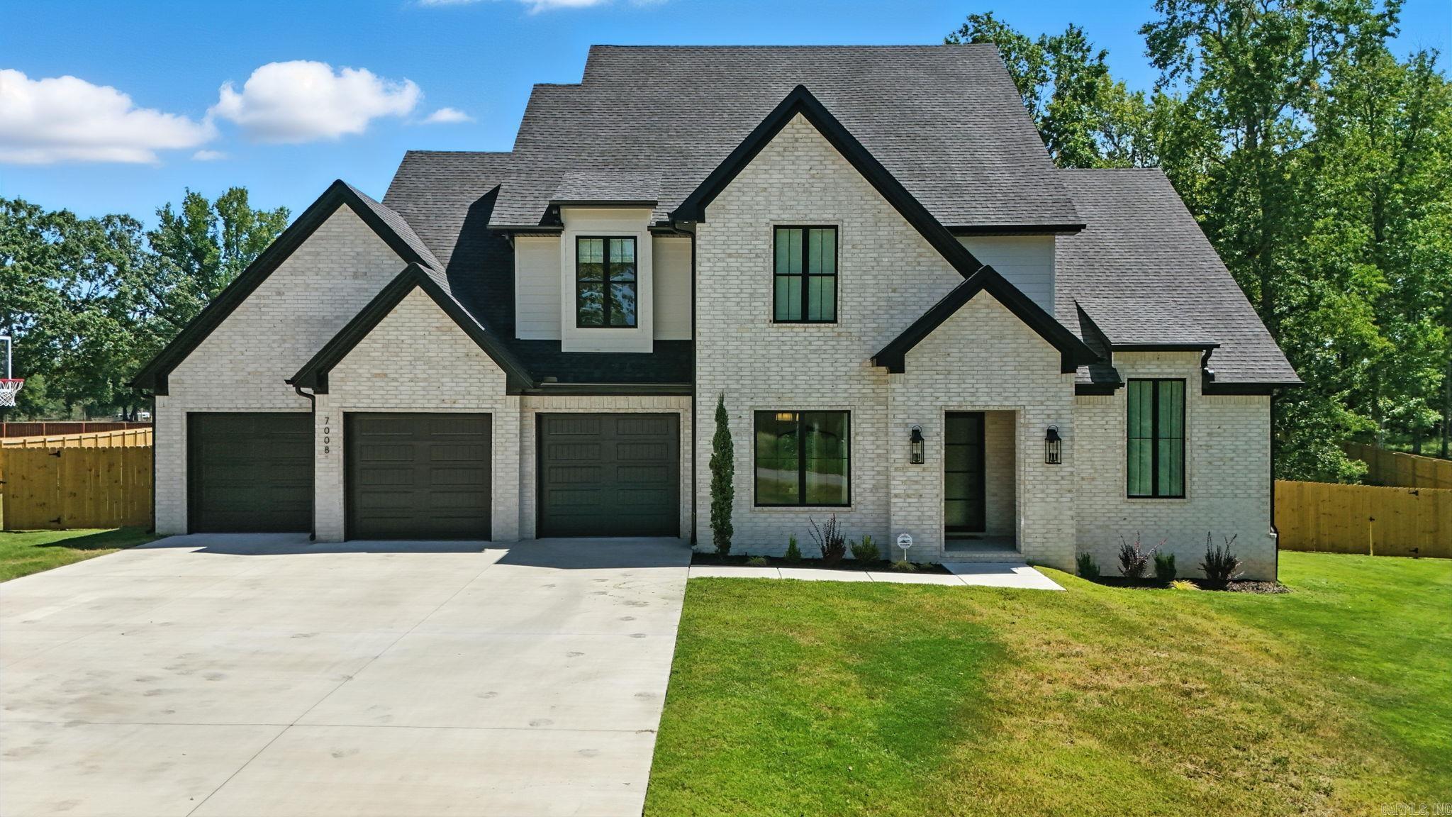 HAZEL OAK - Residential