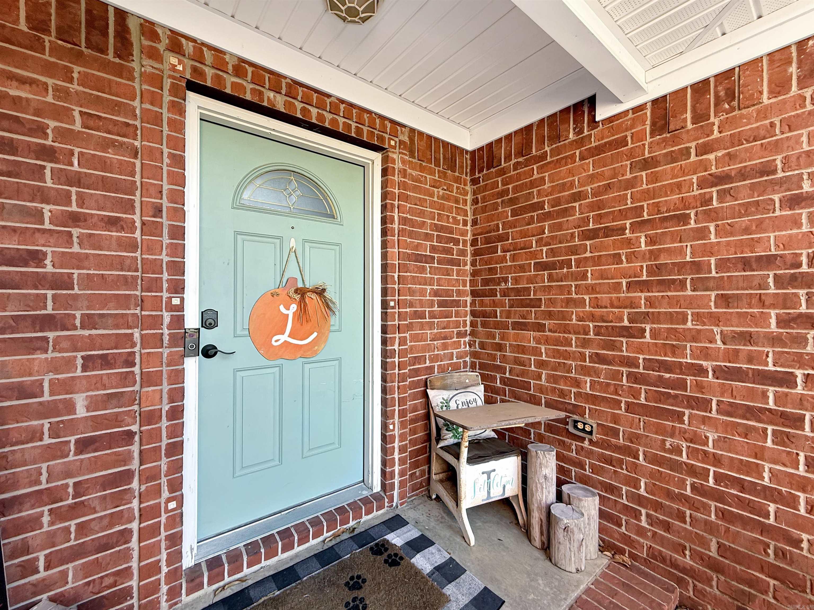 JUSTIN PLACE - Residential