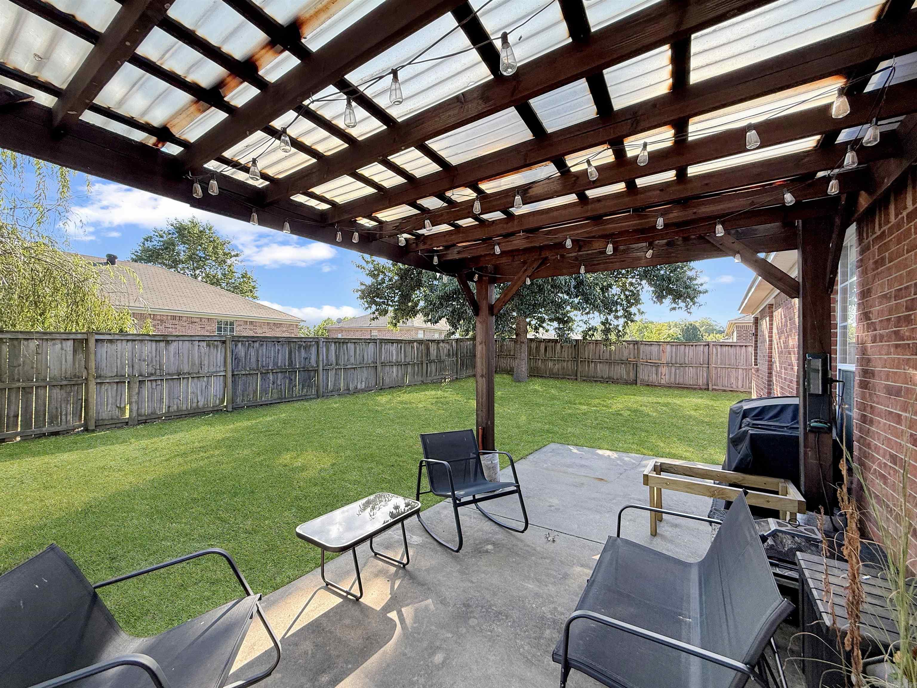 JUSTIN PLACE - Residential