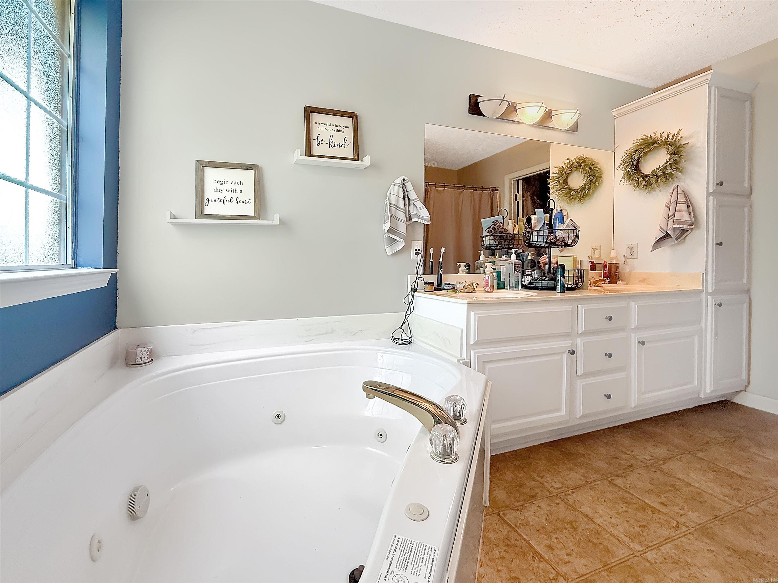 JUSTIN PLACE - Residential