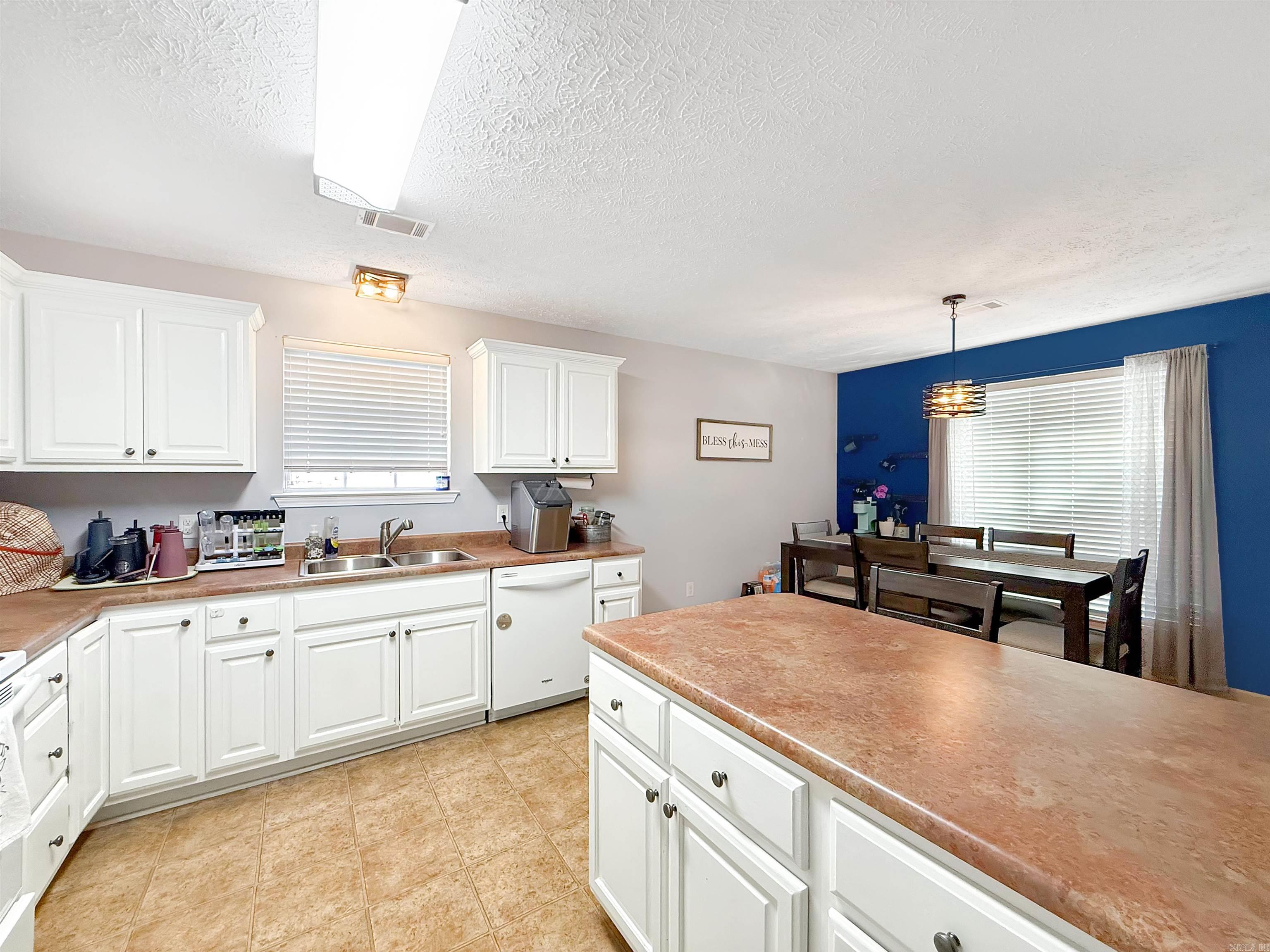 JUSTIN PLACE - Residential