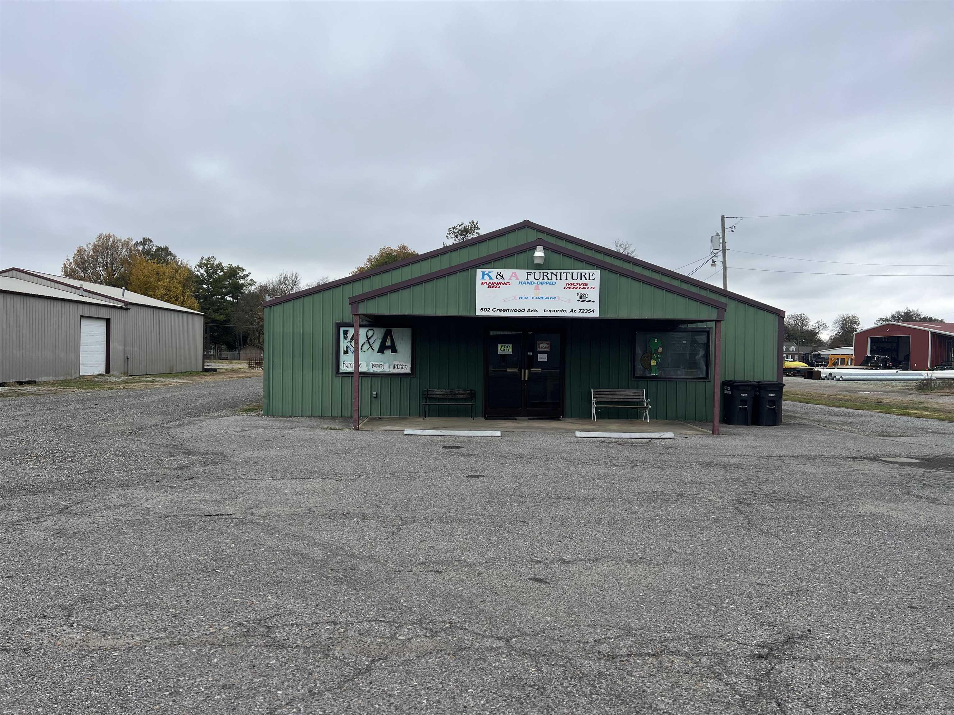 Hirschmans 1st - Commercial Sale