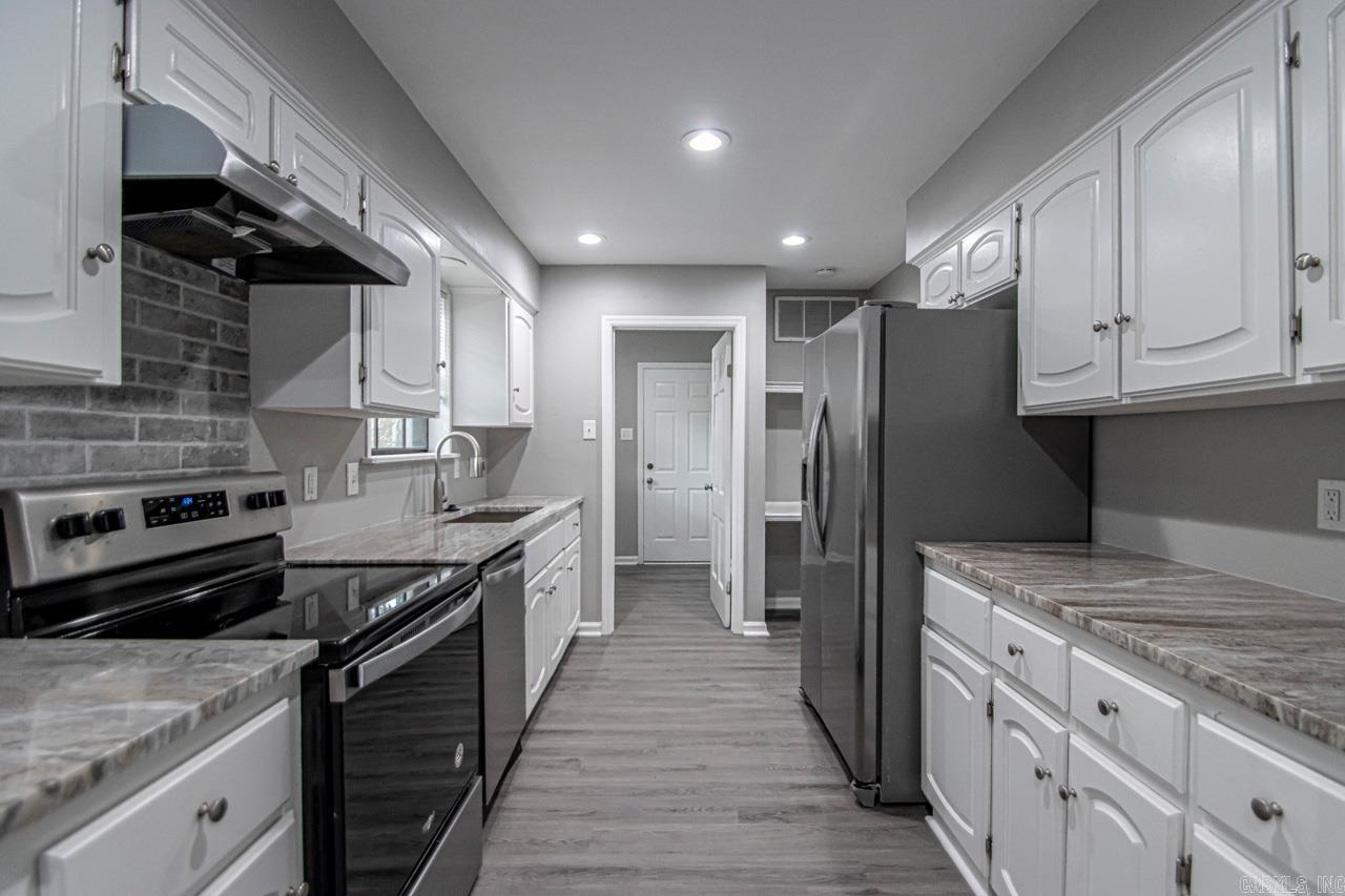 MARLOWE MANOR - Residential