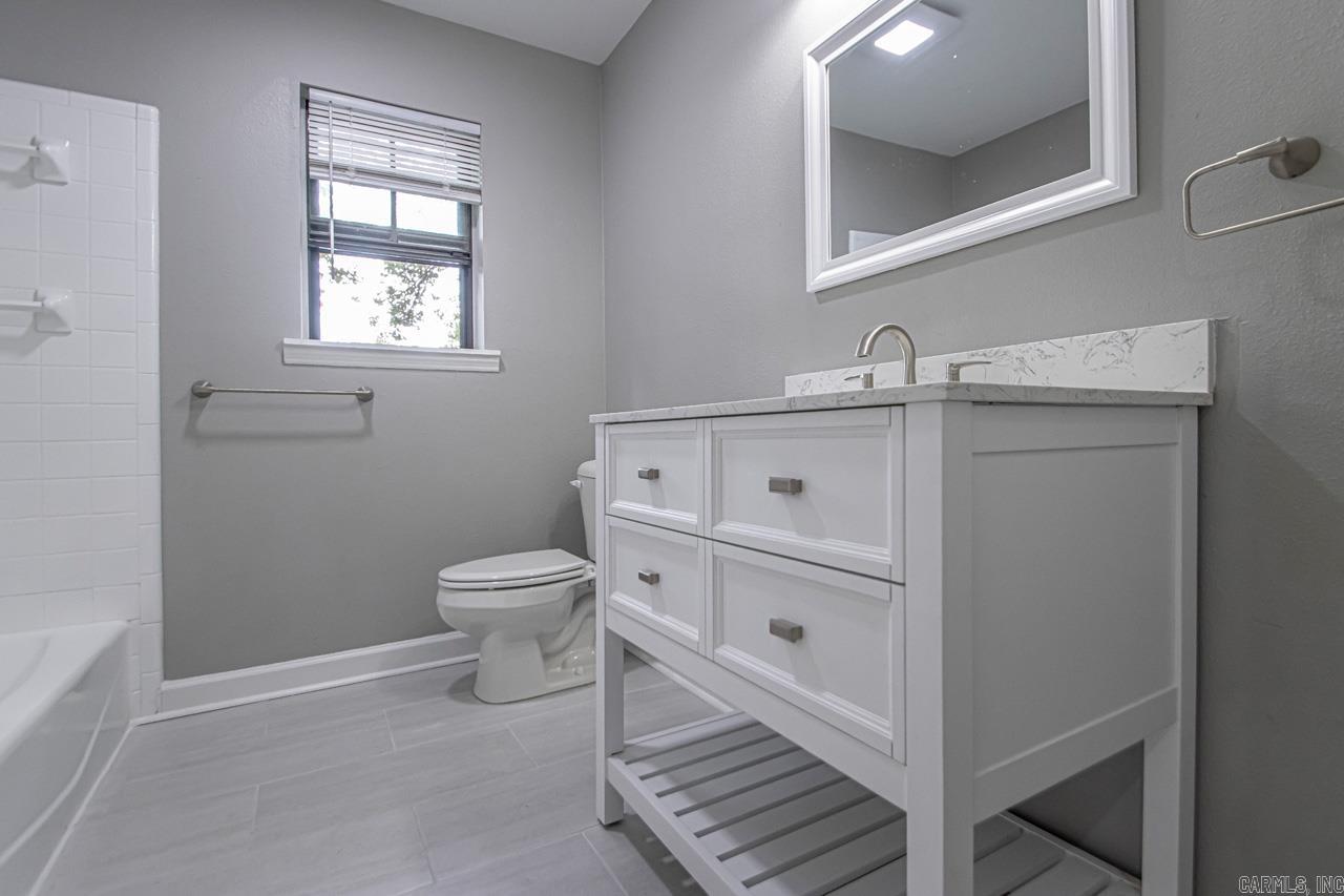 MARLOWE MANOR - Residential