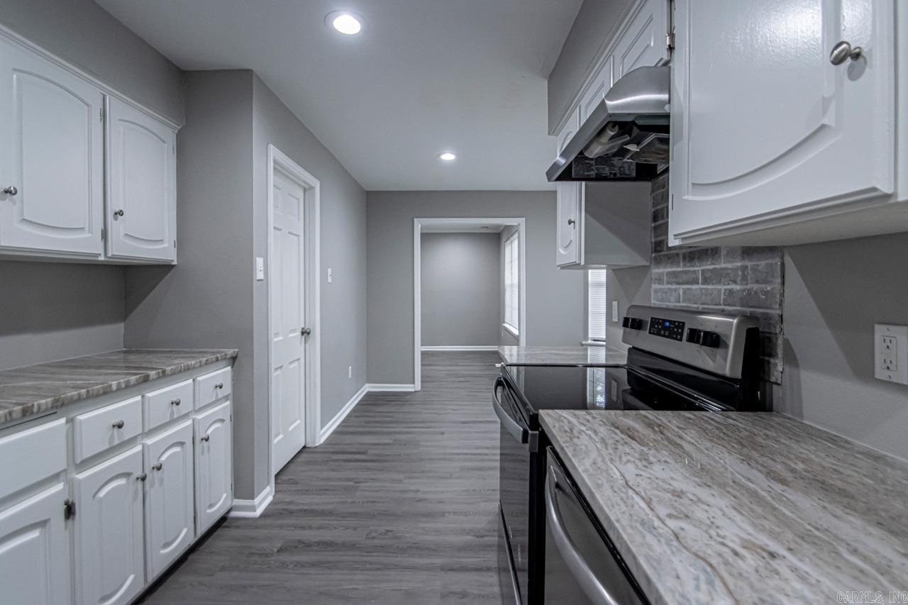 MARLOWE MANOR - Residential