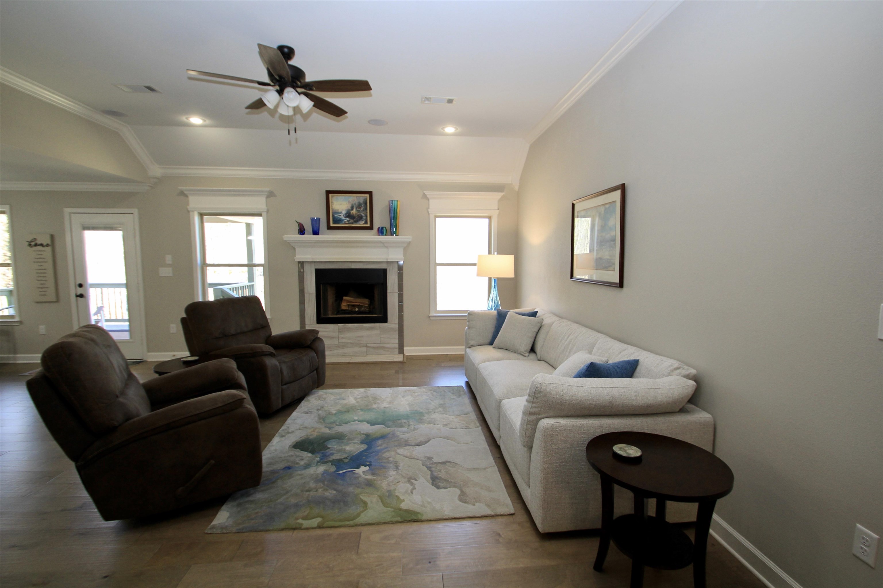 PINEWOOD ESTATES - Residential