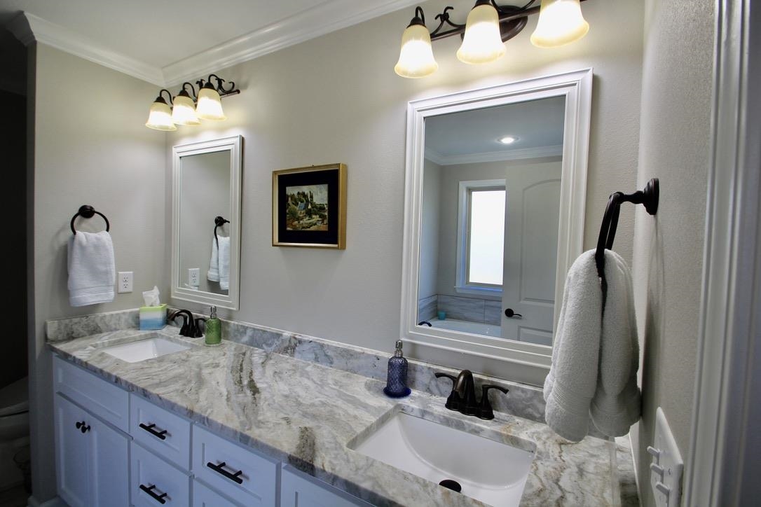 PINEWOOD ESTATES - Residential