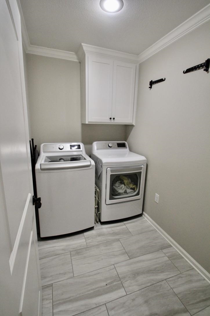 PINEWOOD ESTATES - Residential