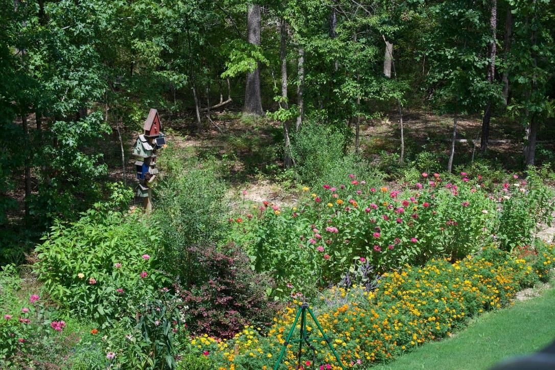 PINEWOOD ESTATES - Residential