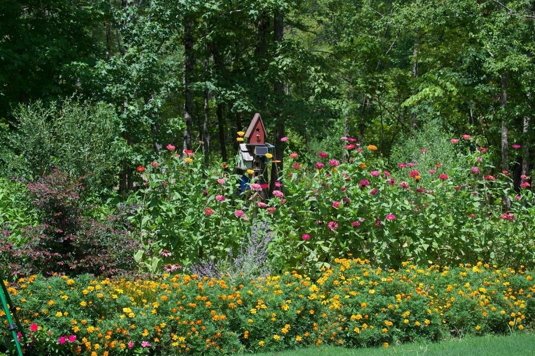 PINEWOOD ESTATES - Residential