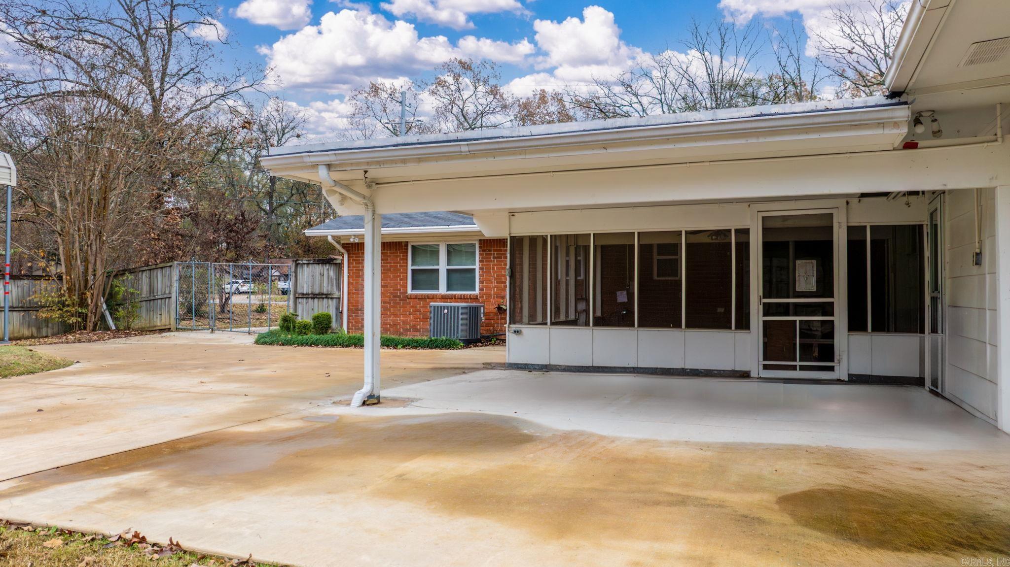 OAK FORREST - Residential