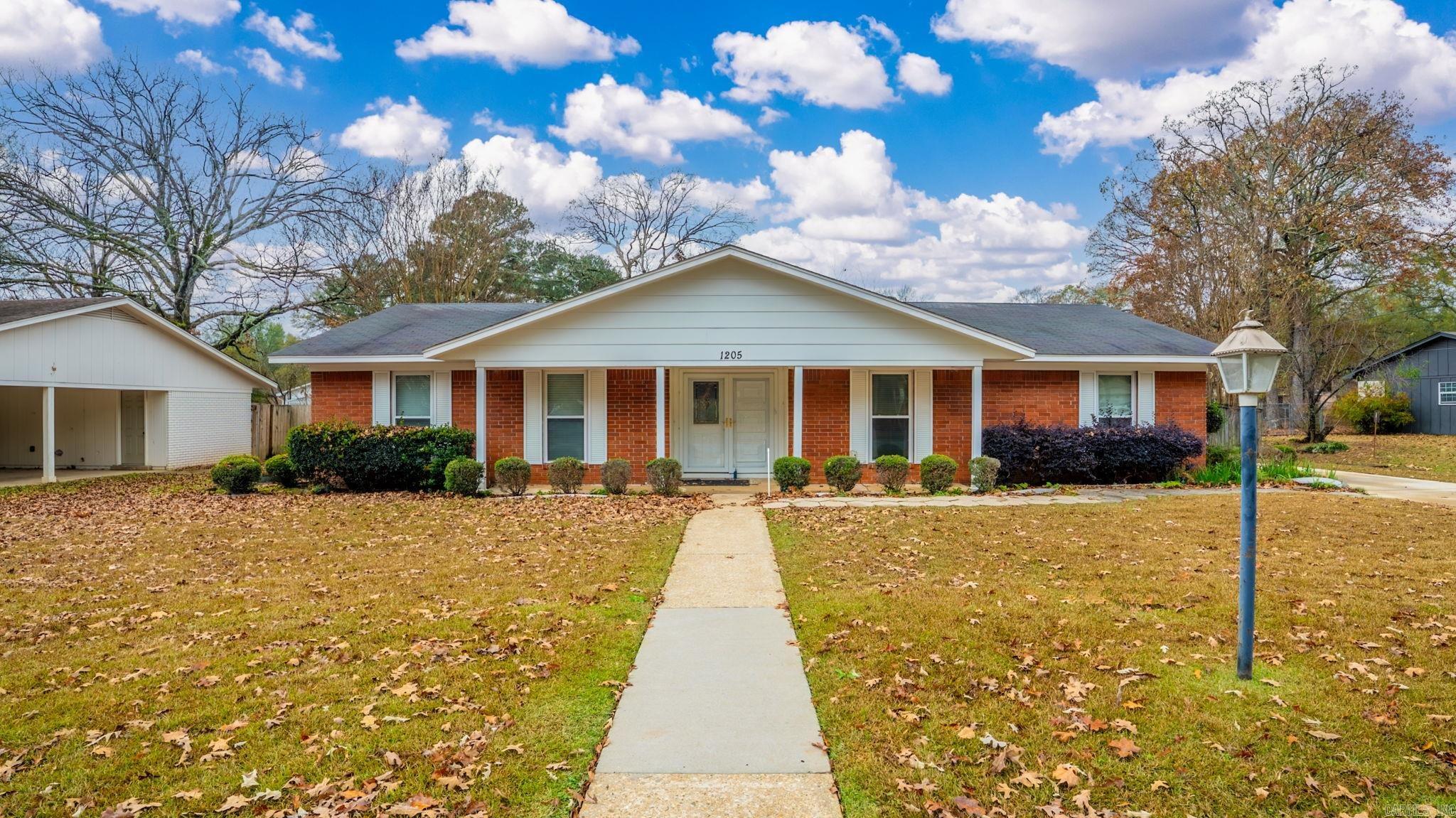 OAK FORREST - Residential